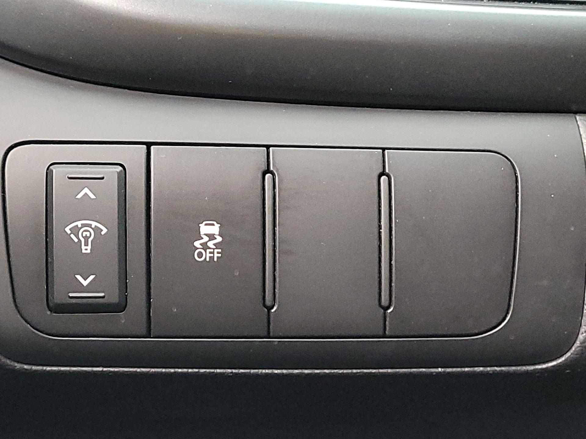 Thumbnail: 2015 Kia Optima - 13