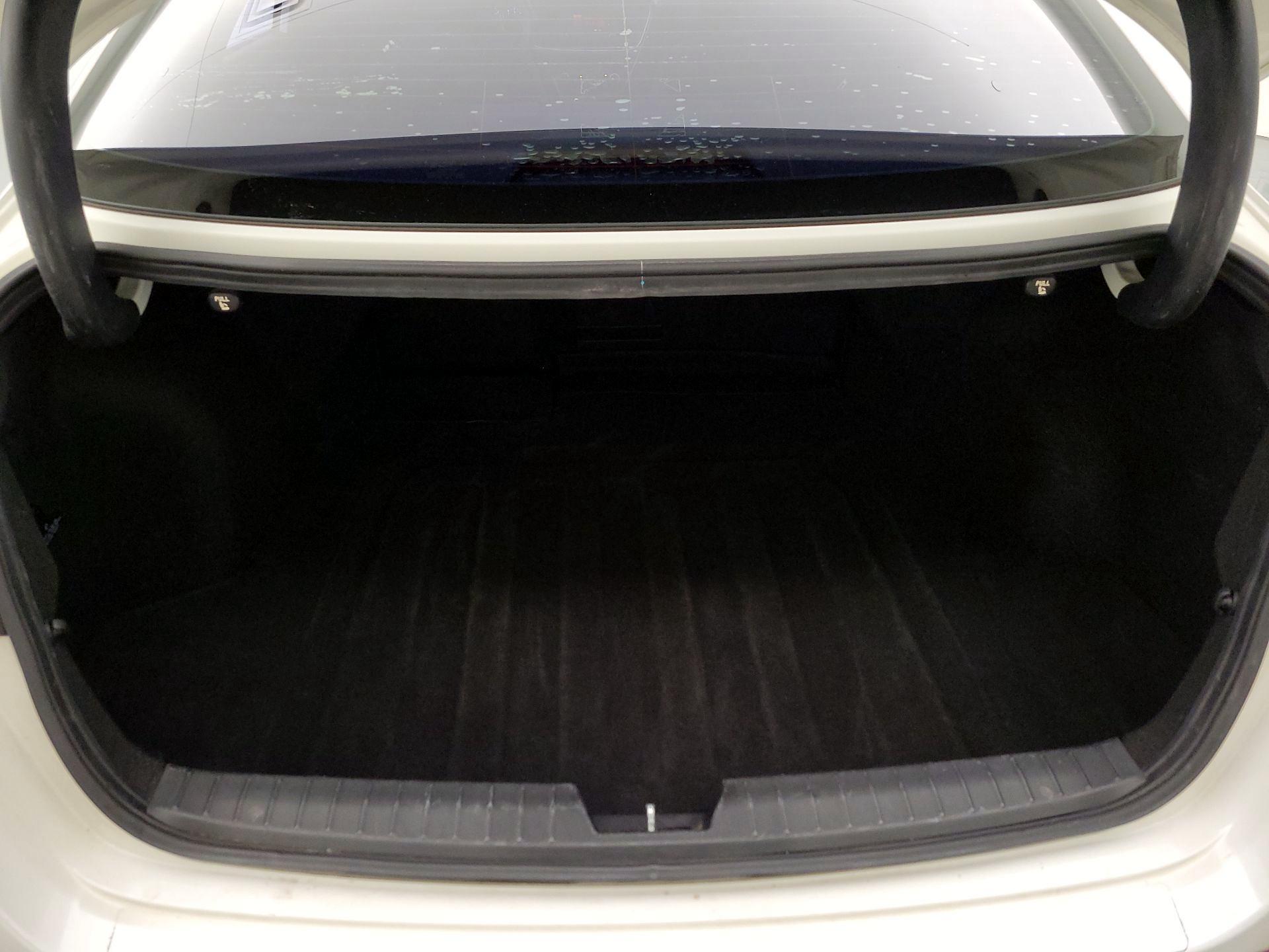 Thumbnail: 2015 Kia Optima - 19