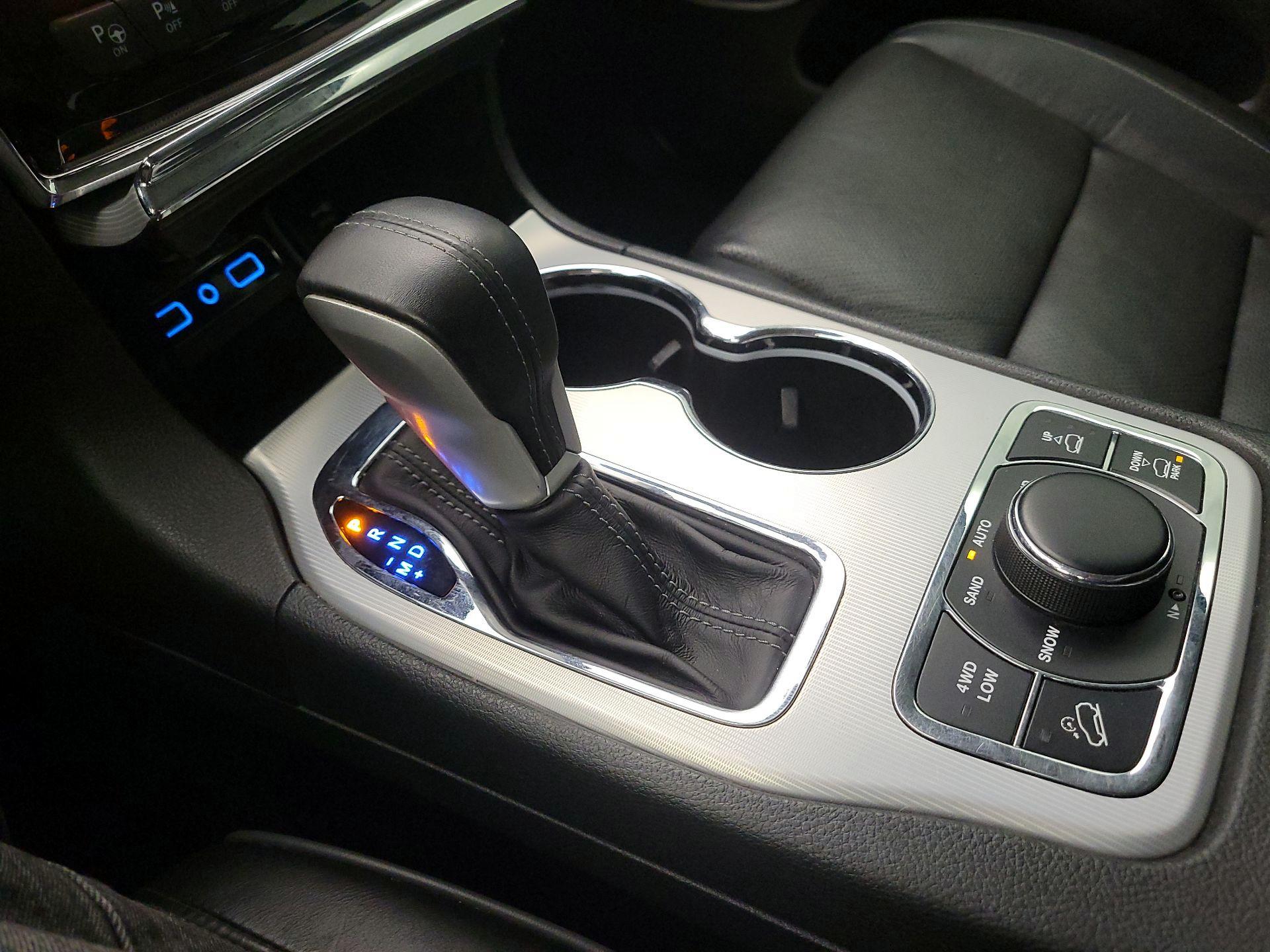 Thumbnail: 2019 Jeep Grand Cherokee - 17