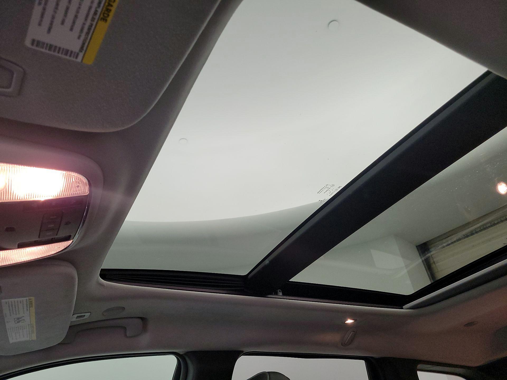 Thumbnail: 2019 Jeep Grand Cherokee - 19