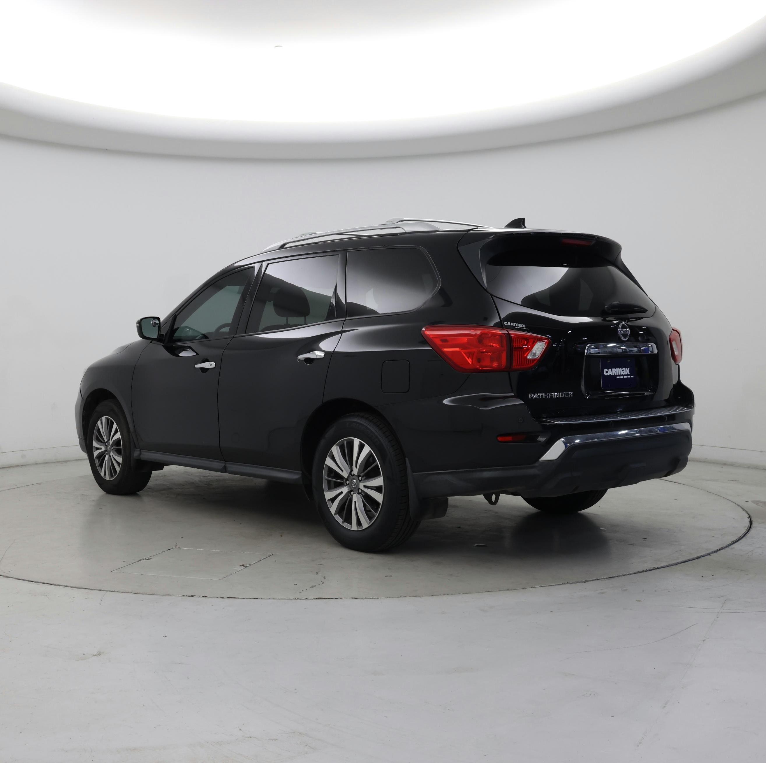 Thumbnail: 2020 Nissan Pathfinder - 2