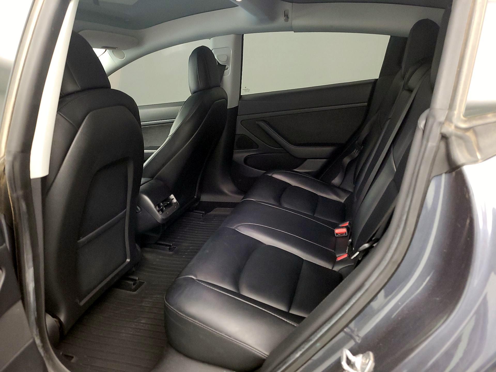 Thumbnail: 2021 Tesla Model 3 - 20