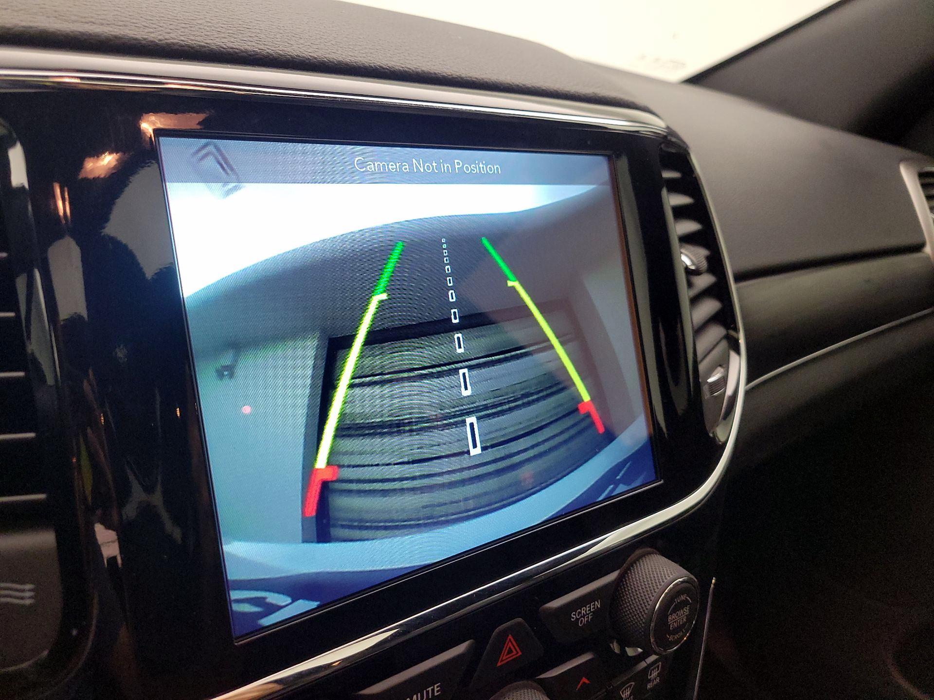 Thumbnail: 2019 Jeep Grand Cherokee - 15