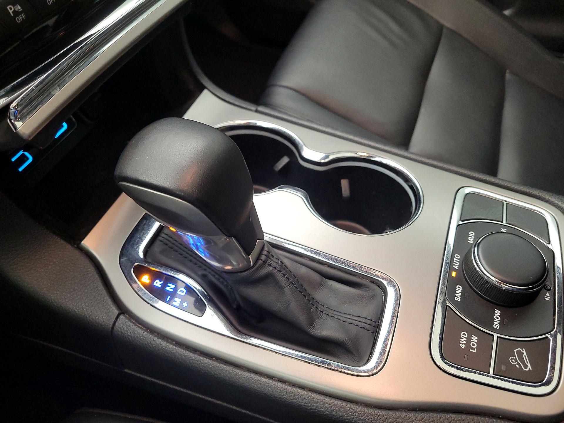 Thumbnail: 2019 Jeep Grand Cherokee - 18