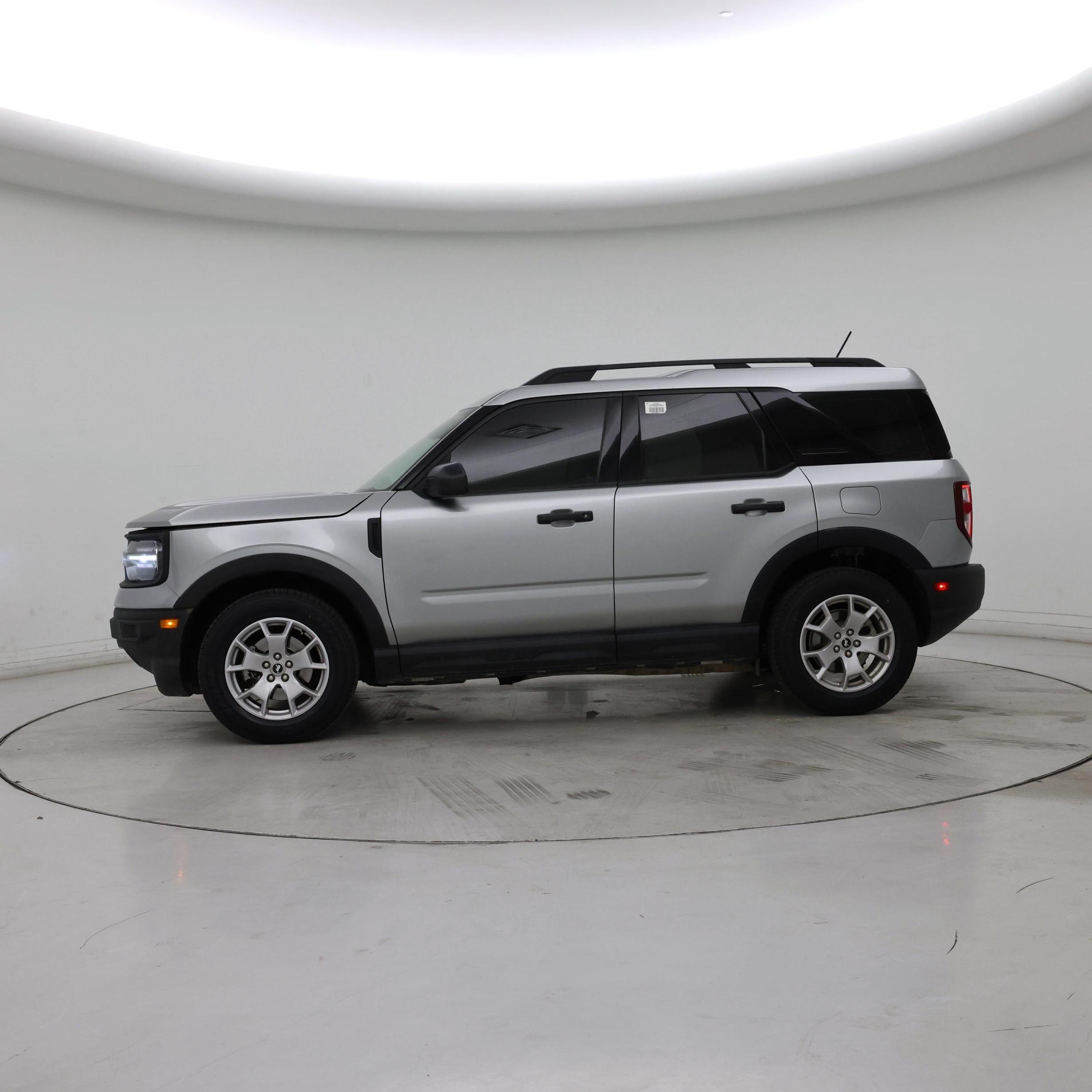 Thumbnail: 2021 Ford Bronco Sport - 3