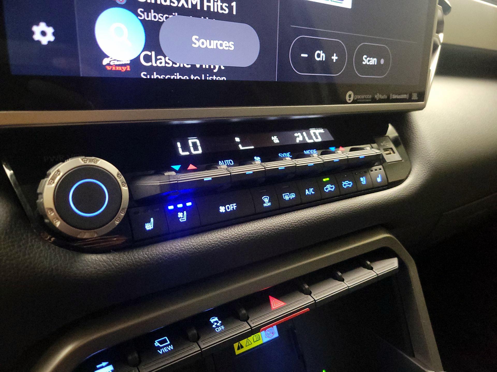 Thumbnail: 2023 Toyota Tundra - 15