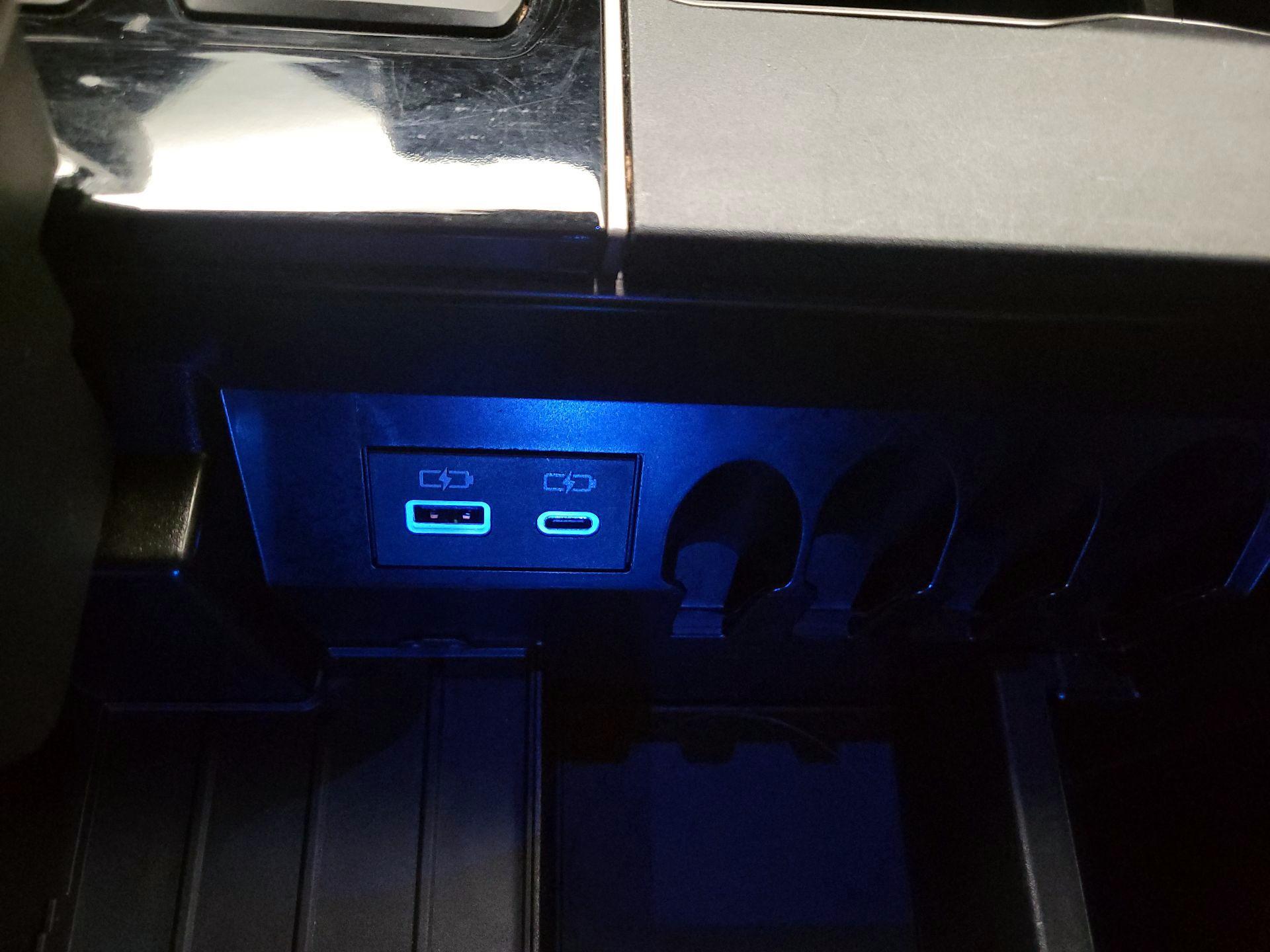 Thumbnail: 2023 Toyota Tundra - 18