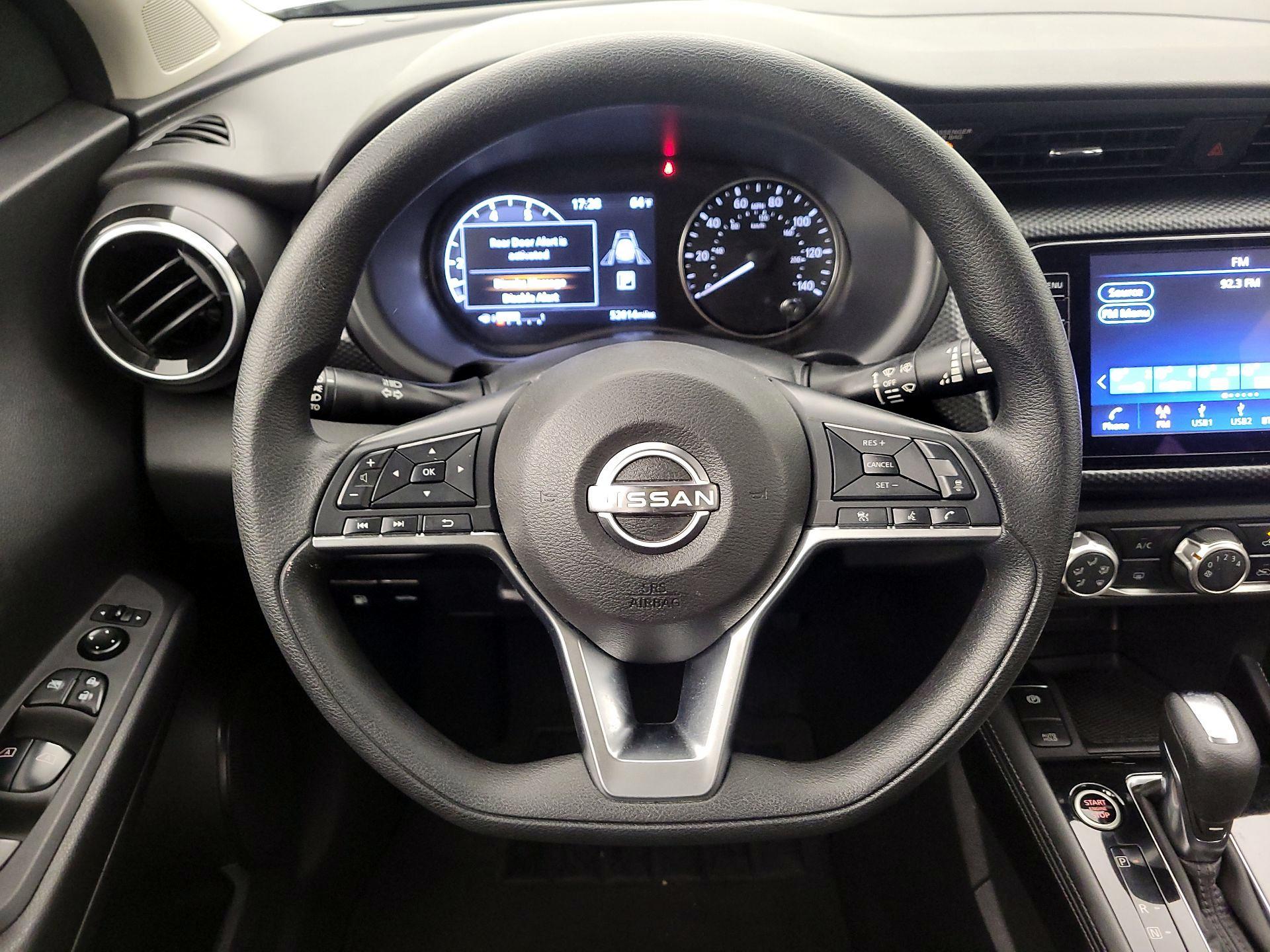 Thumbnail: 2023 Nissan Kicks - 10