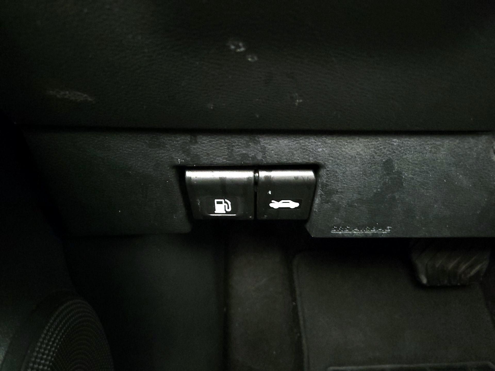 Thumbnail: 2023 Nissan Kicks - 13