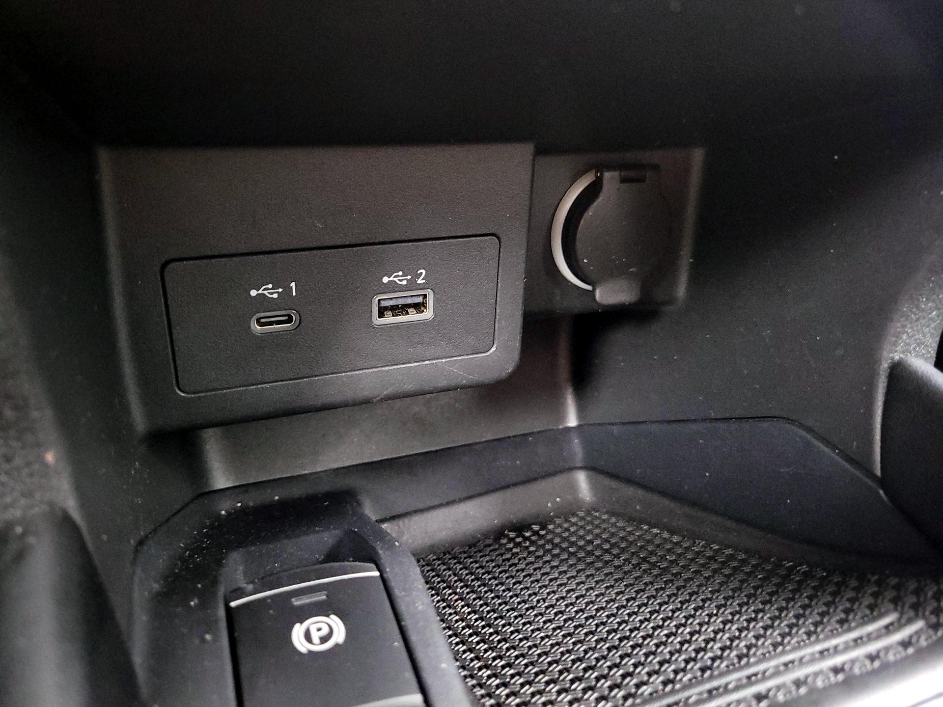 Thumbnail: 2023 Nissan Kicks - 18