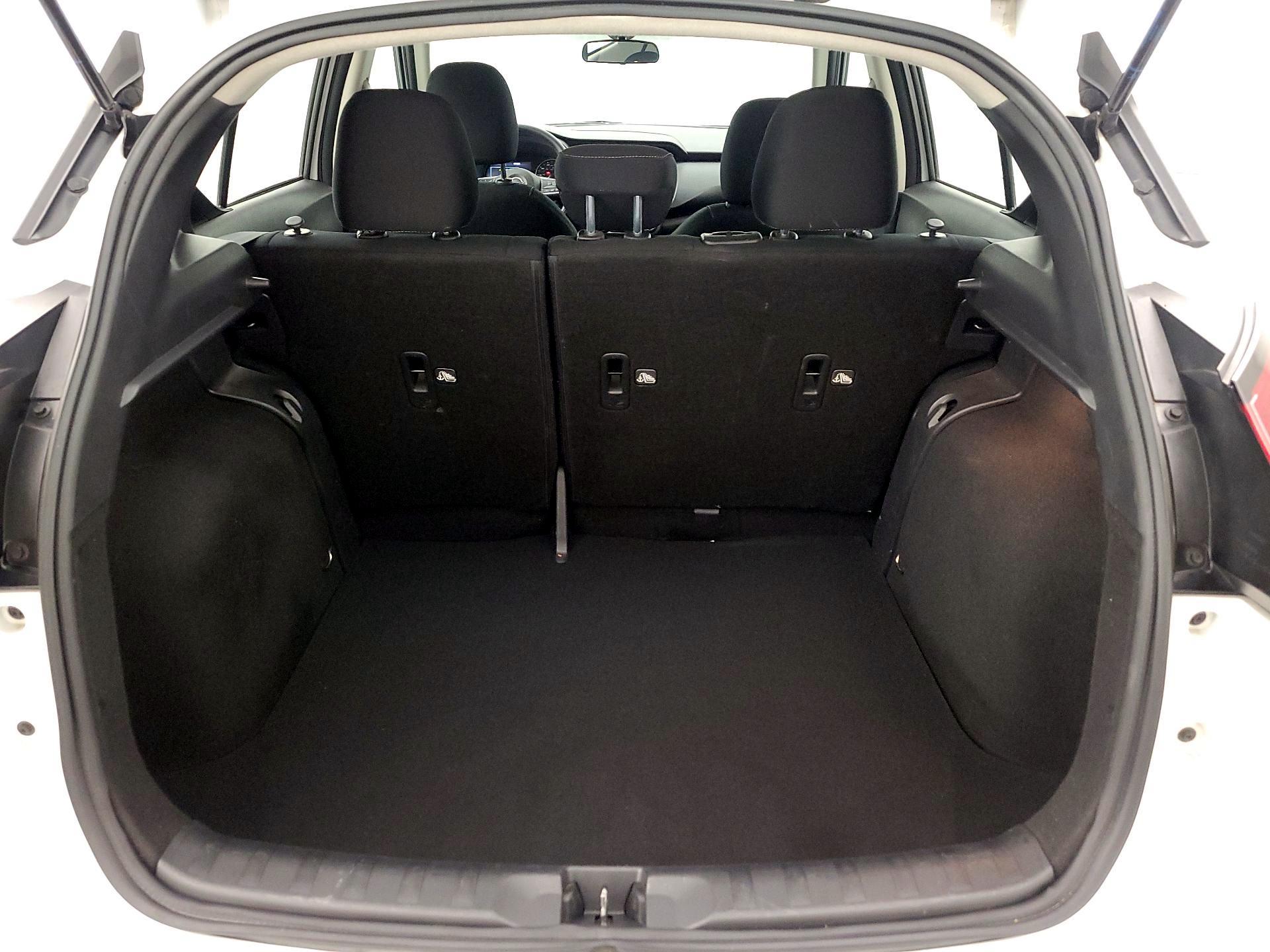 Thumbnail: 2023 Nissan Kicks - 20