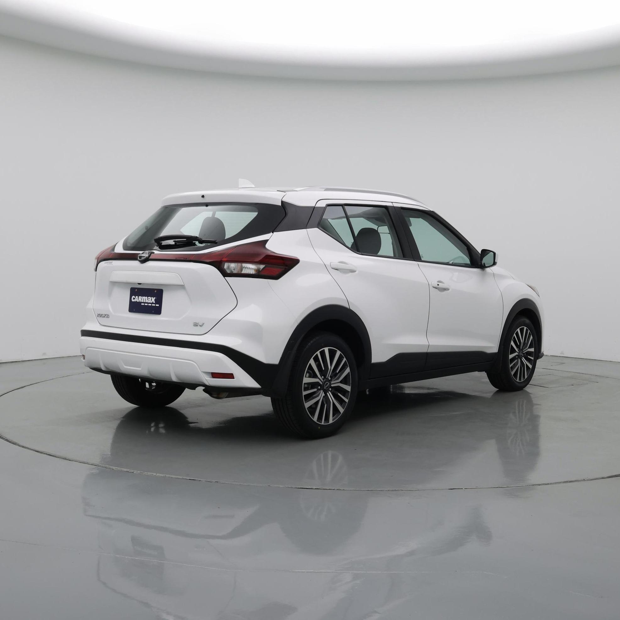 Thumbnail: 2023 Nissan Kicks - 8