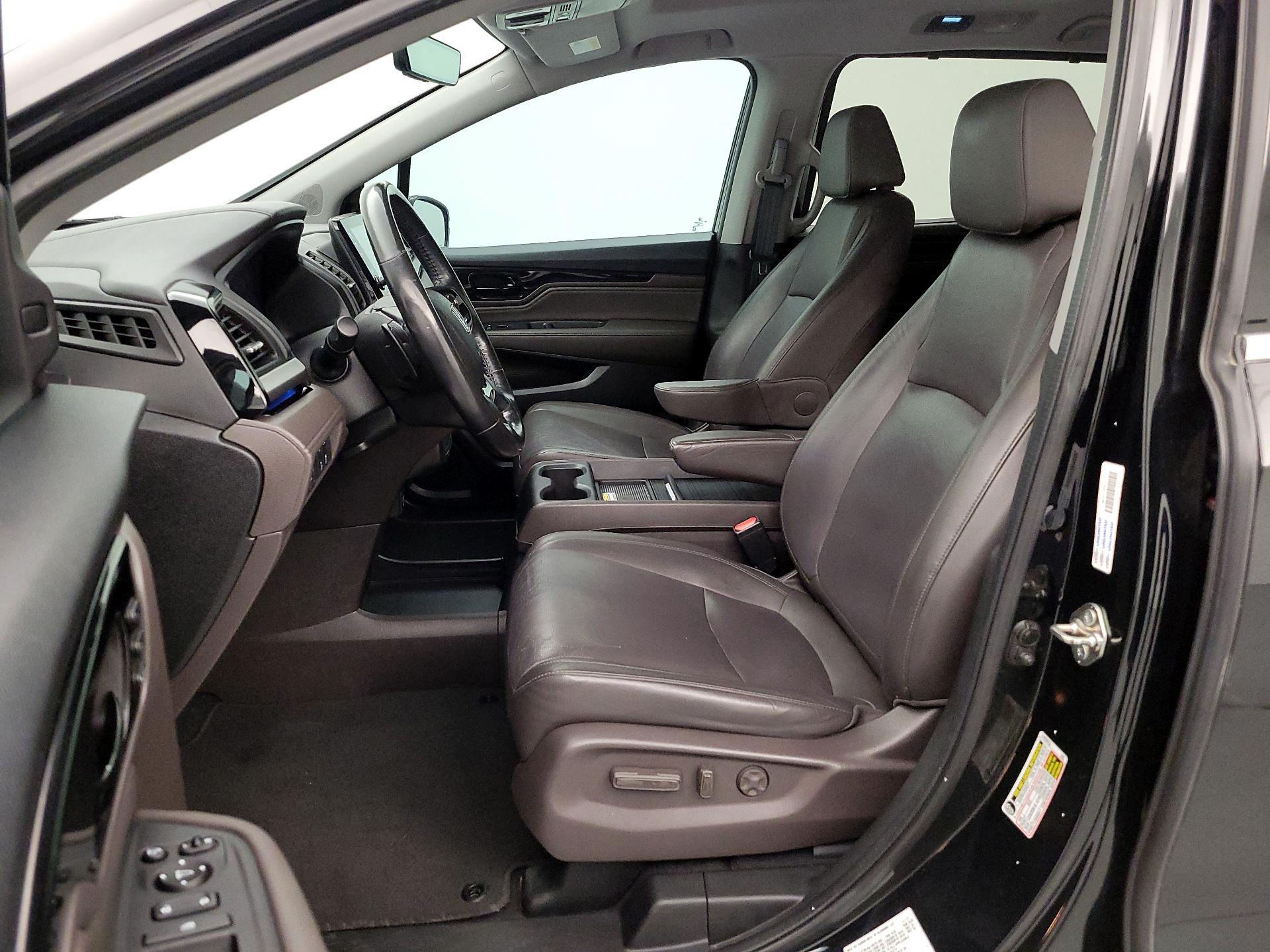 Thumbnail: 2018 Honda Odyssey - 11