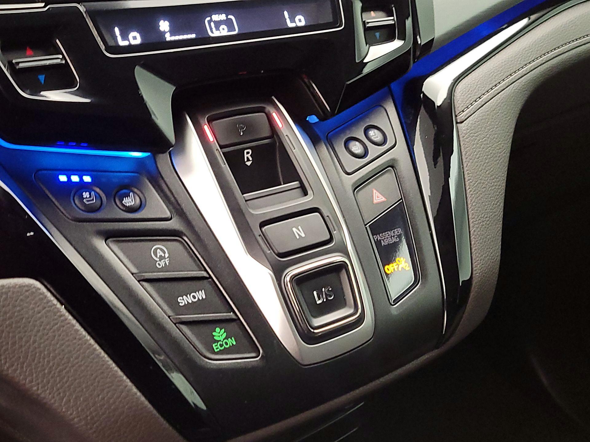 Thumbnail: 2018 Honda Odyssey - 18