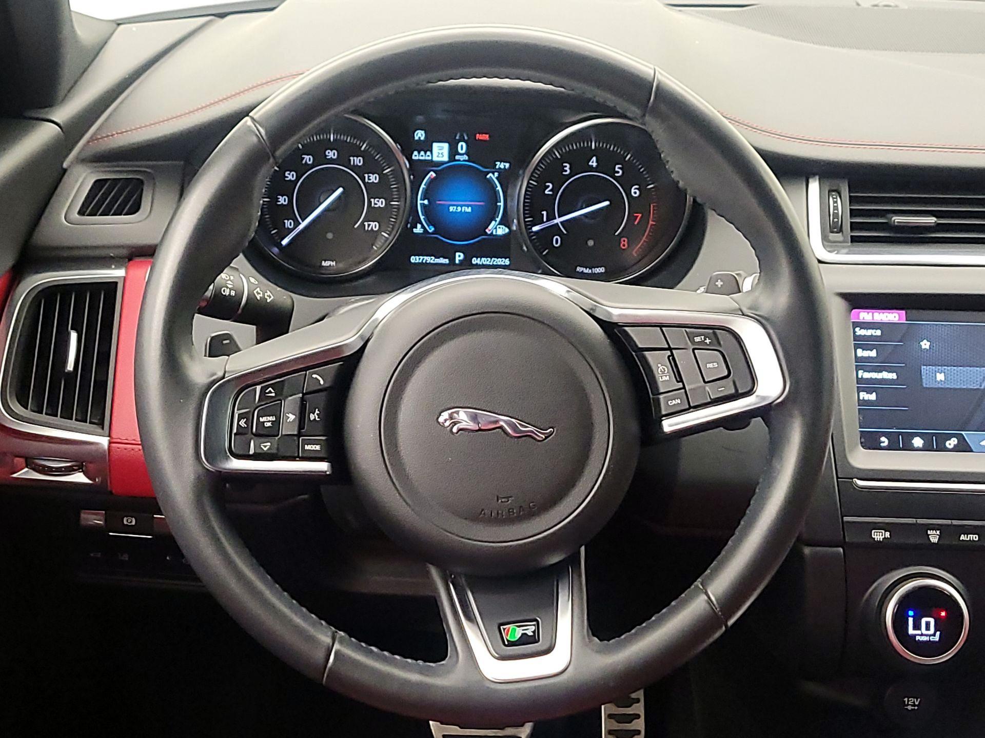 Thumbnail: 2020 Jaguar E-Pace - 10