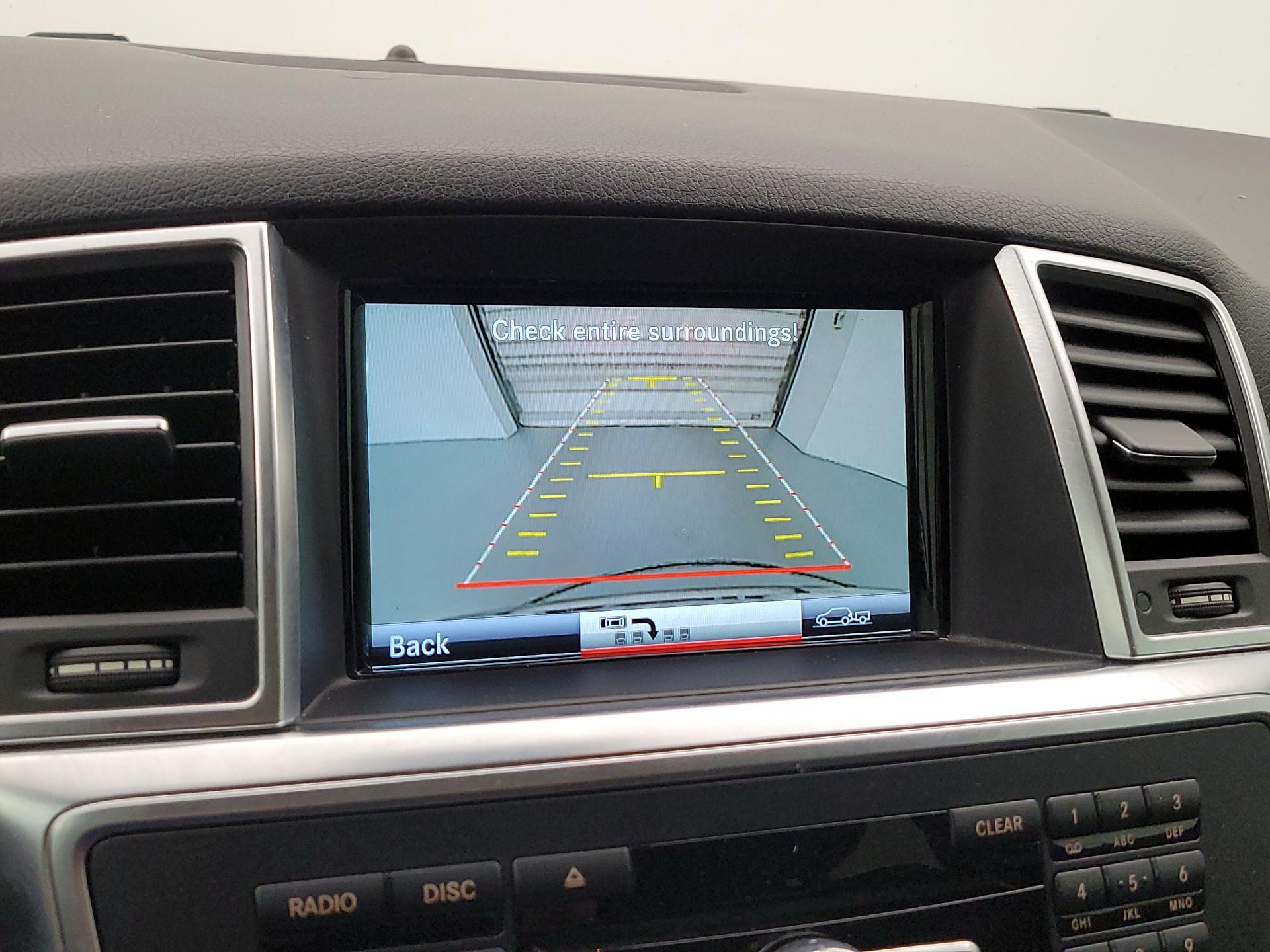 Thumbnail: 2015 Mercedes-Benz M-Class - 14