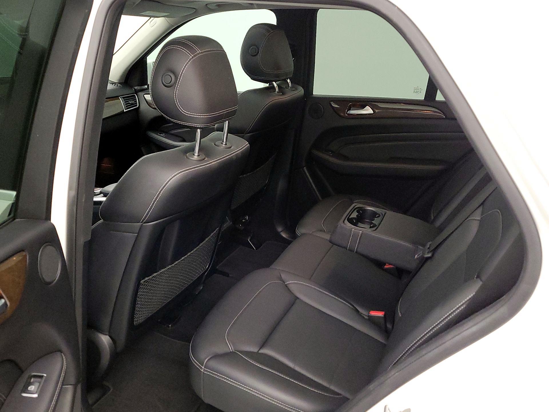 Thumbnail: 2015 Mercedes-Benz M-Class - 20