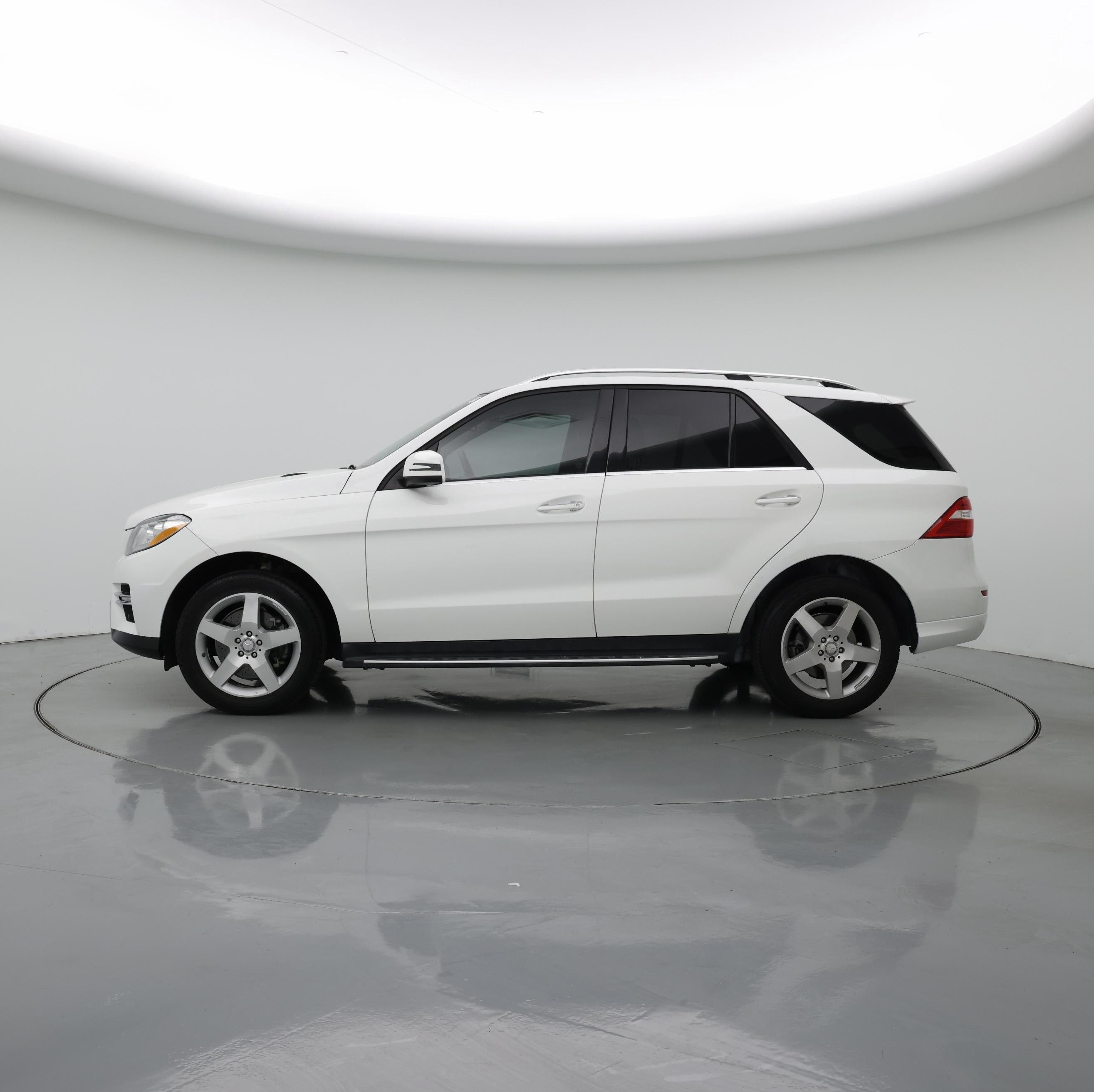 Thumbnail: 2015 Mercedes-Benz M-Class - 3