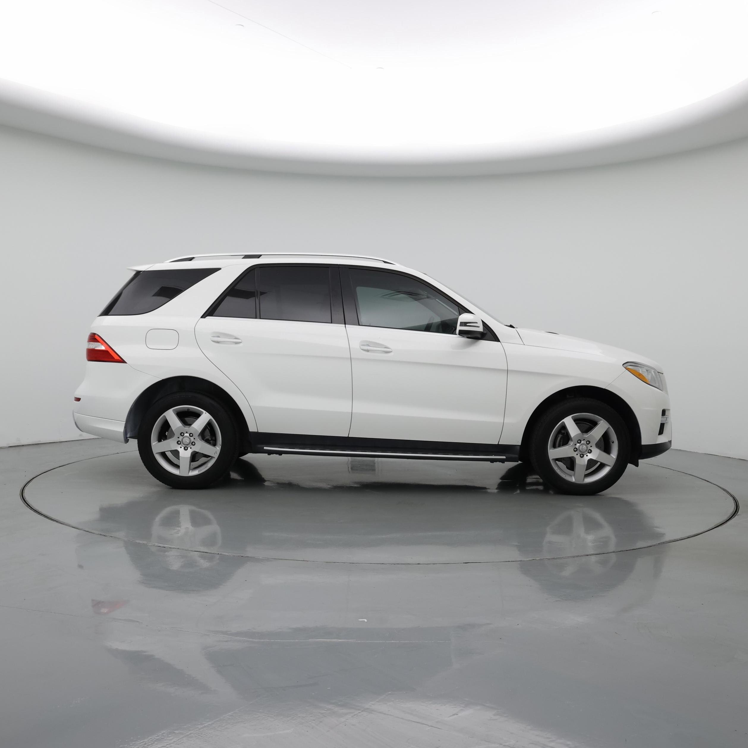 Thumbnail: 2015 Mercedes-Benz M-Class - 7