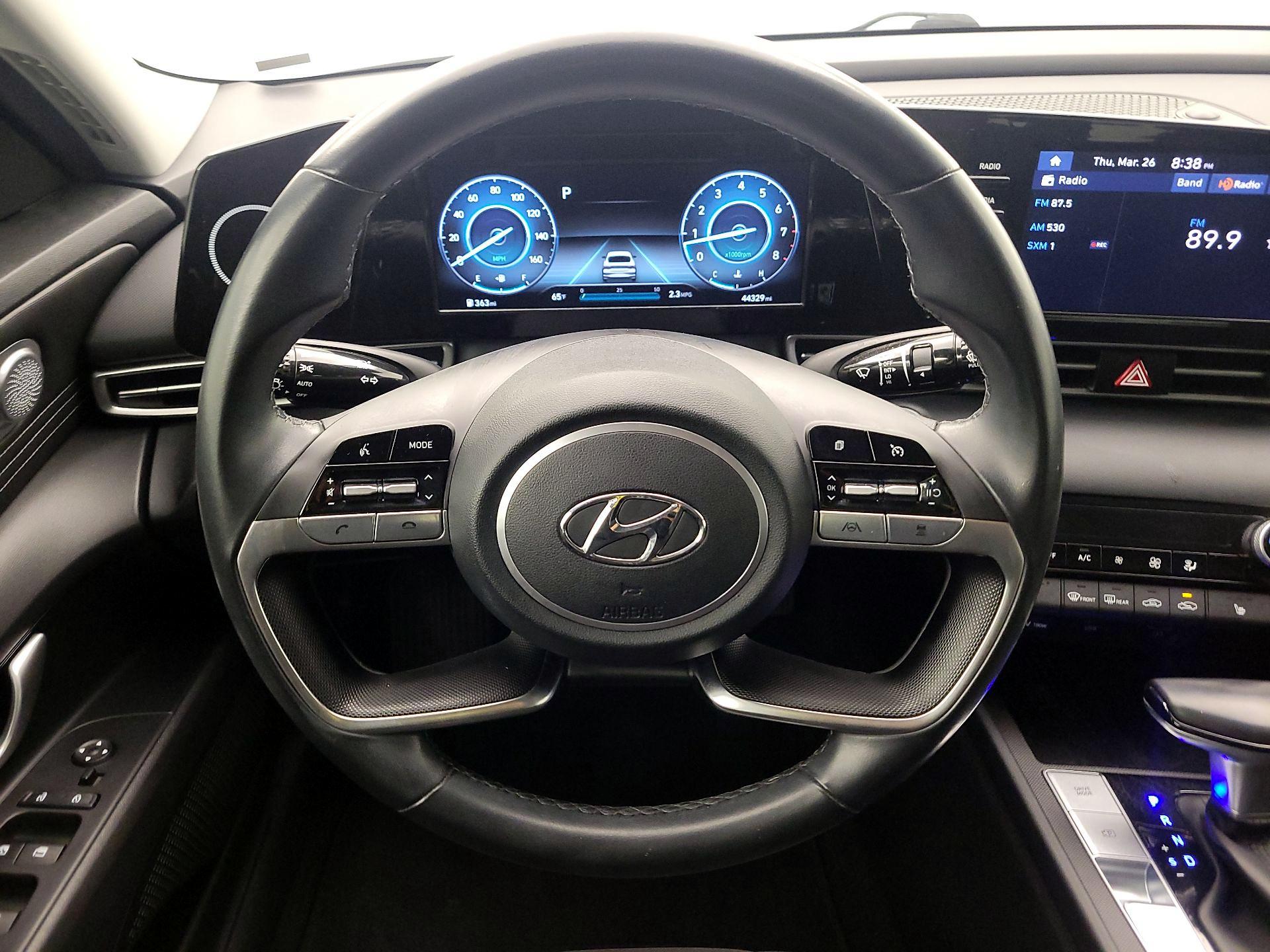 Thumbnail: 2022 Hyundai Elantra - 10