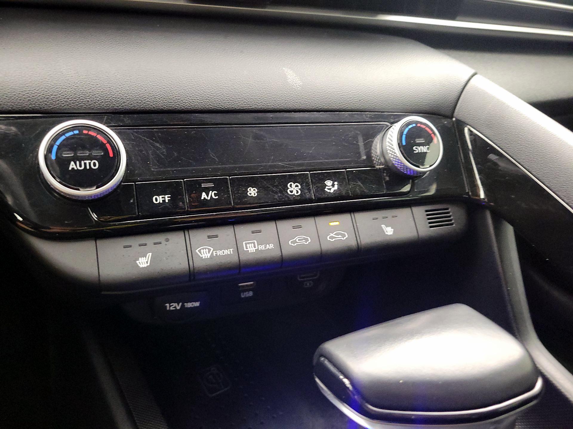 Thumbnail: 2022 Hyundai Elantra - 16