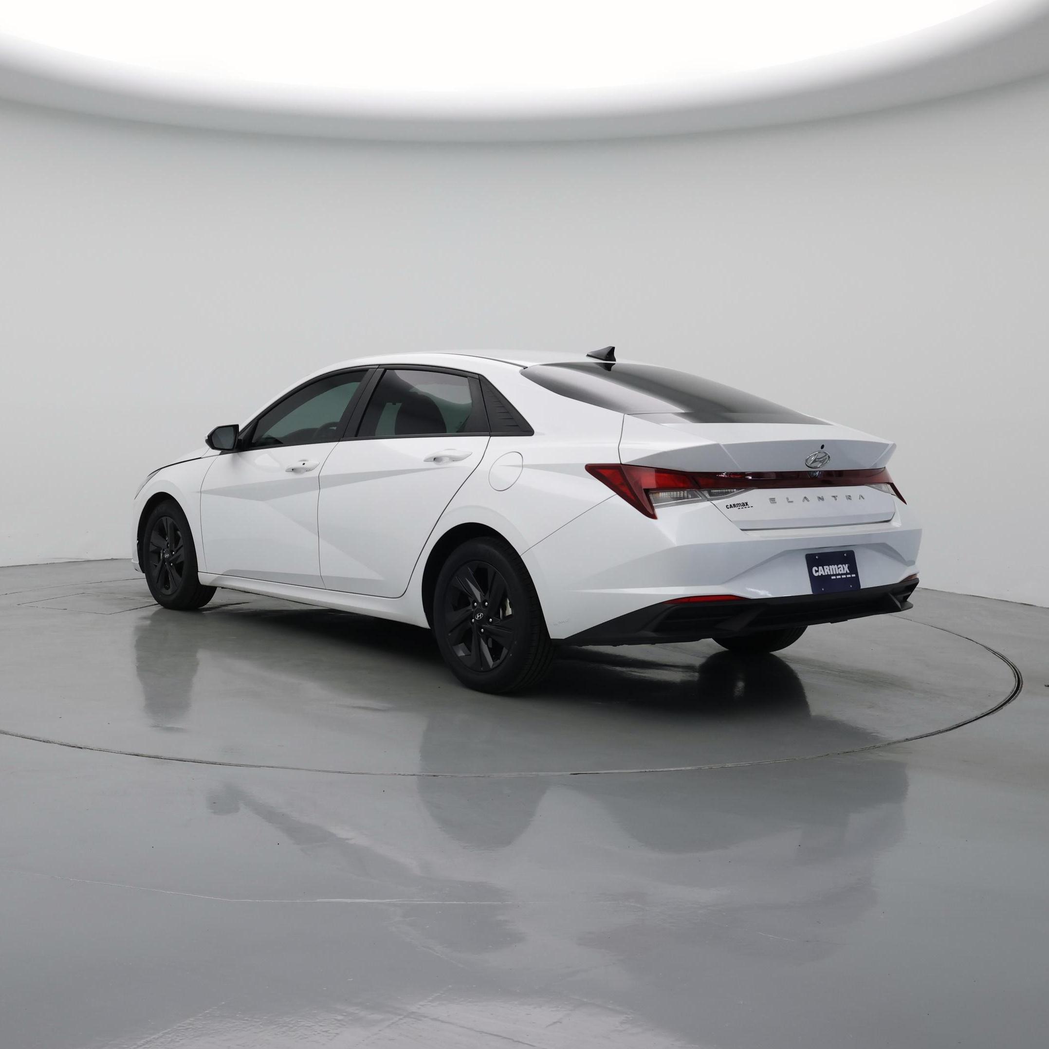 Thumbnail: 2022 Hyundai Elantra - 2