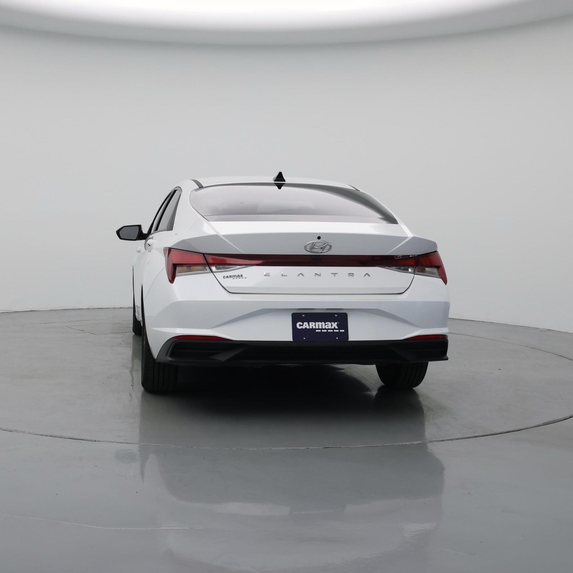 Thumbnail: 2022 Hyundai Elantra - 6