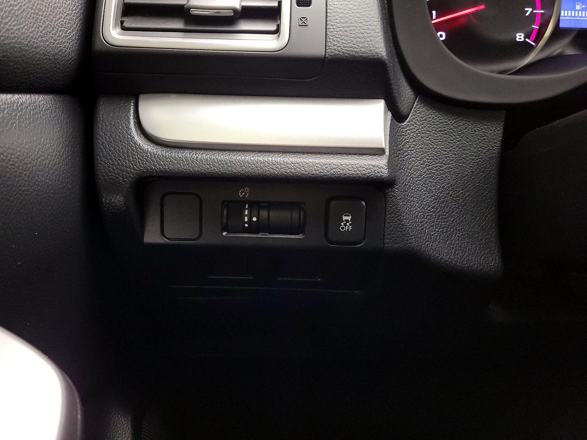 Thumbnail: 2016 Subaru Impreza - 13