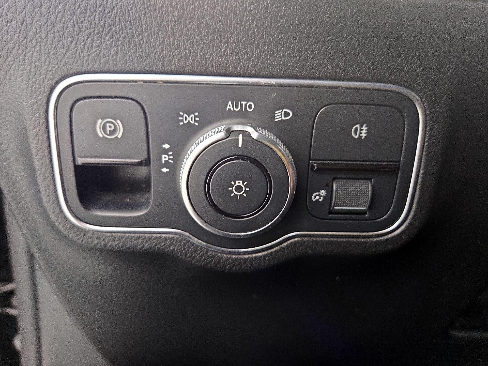 Thumbnail: 2022 Mercedes-Benz GLA - 13