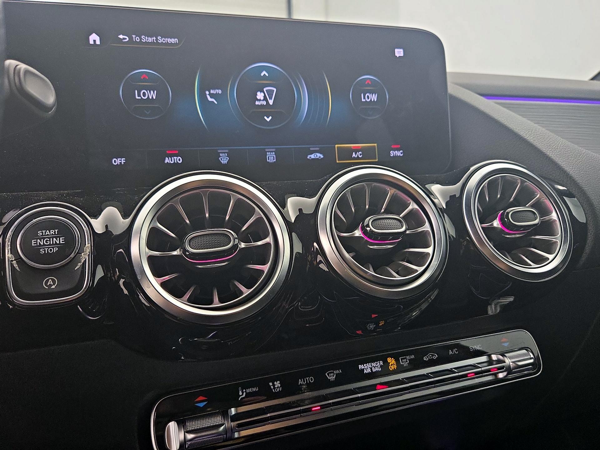 Thumbnail: 2022 Mercedes-Benz GLA - 16