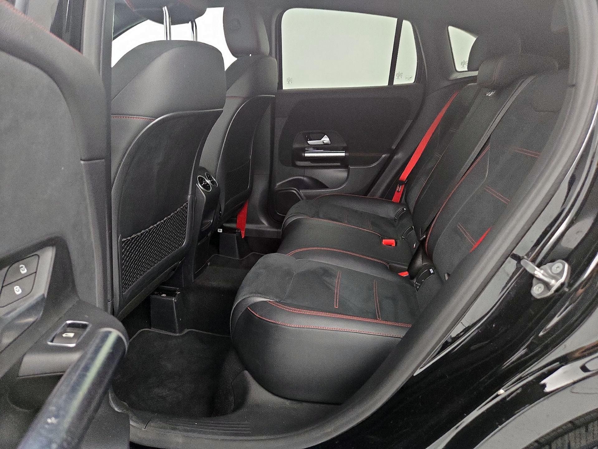 Thumbnail: 2022 Mercedes-Benz GLA - 19