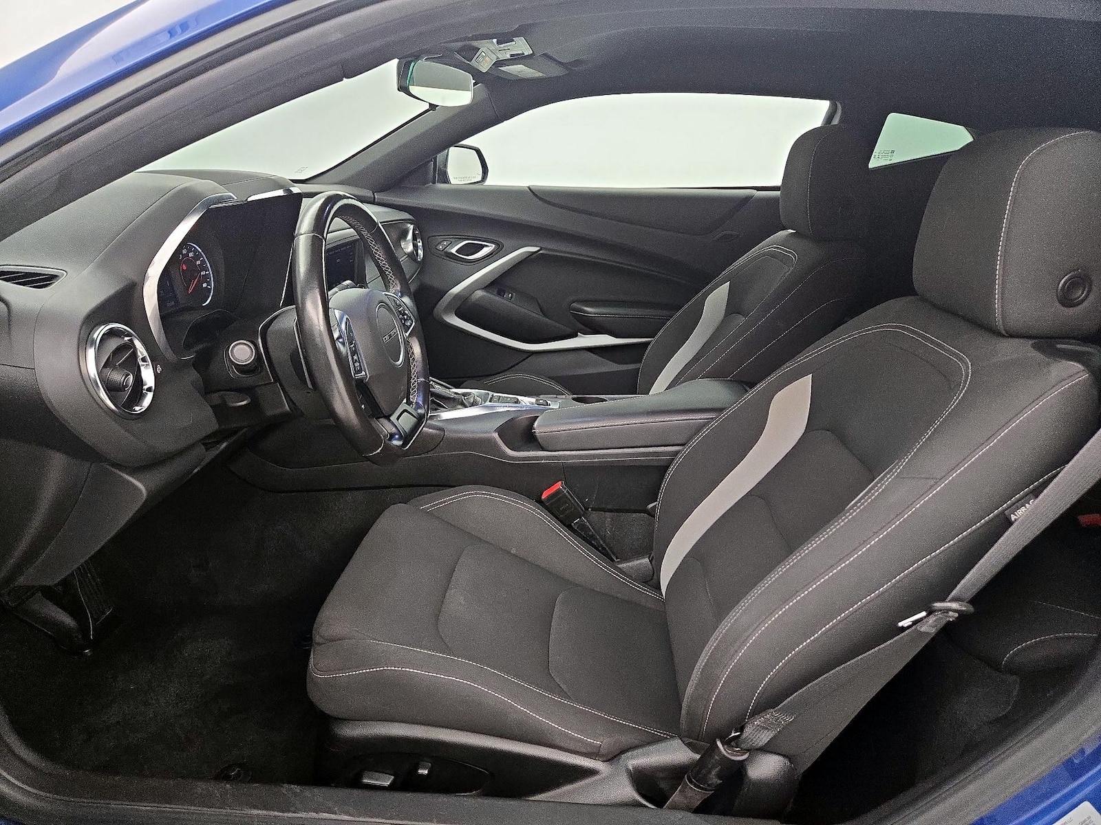 2022 Chevrolet Camaro 1LS - Photo 12