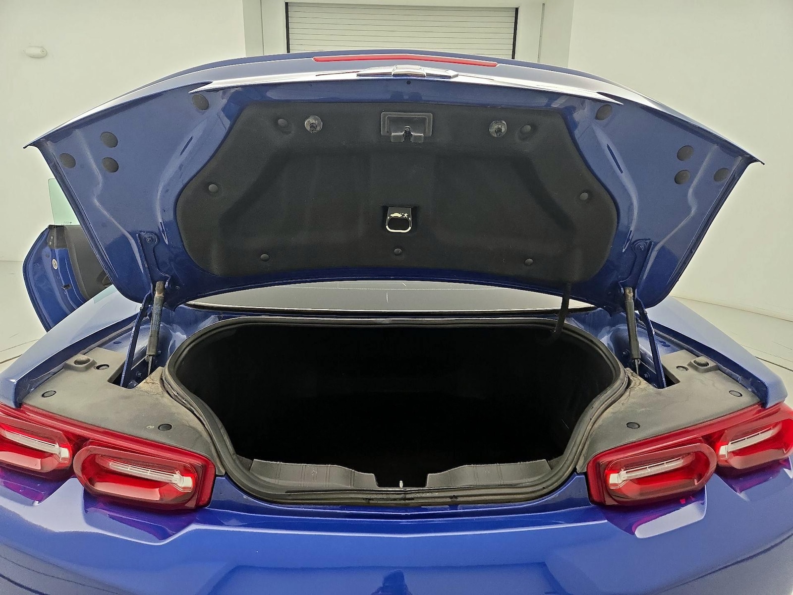 2022 Chevrolet Camaro 1LS - Photo 20
