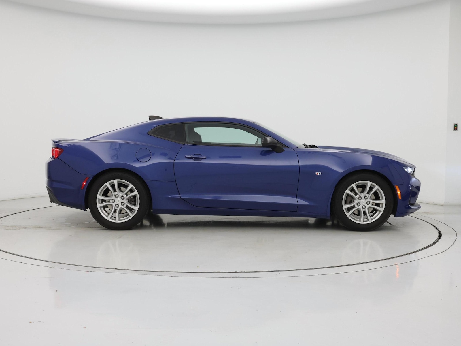 2022 Chevrolet Camaro 1LS - Photo 8