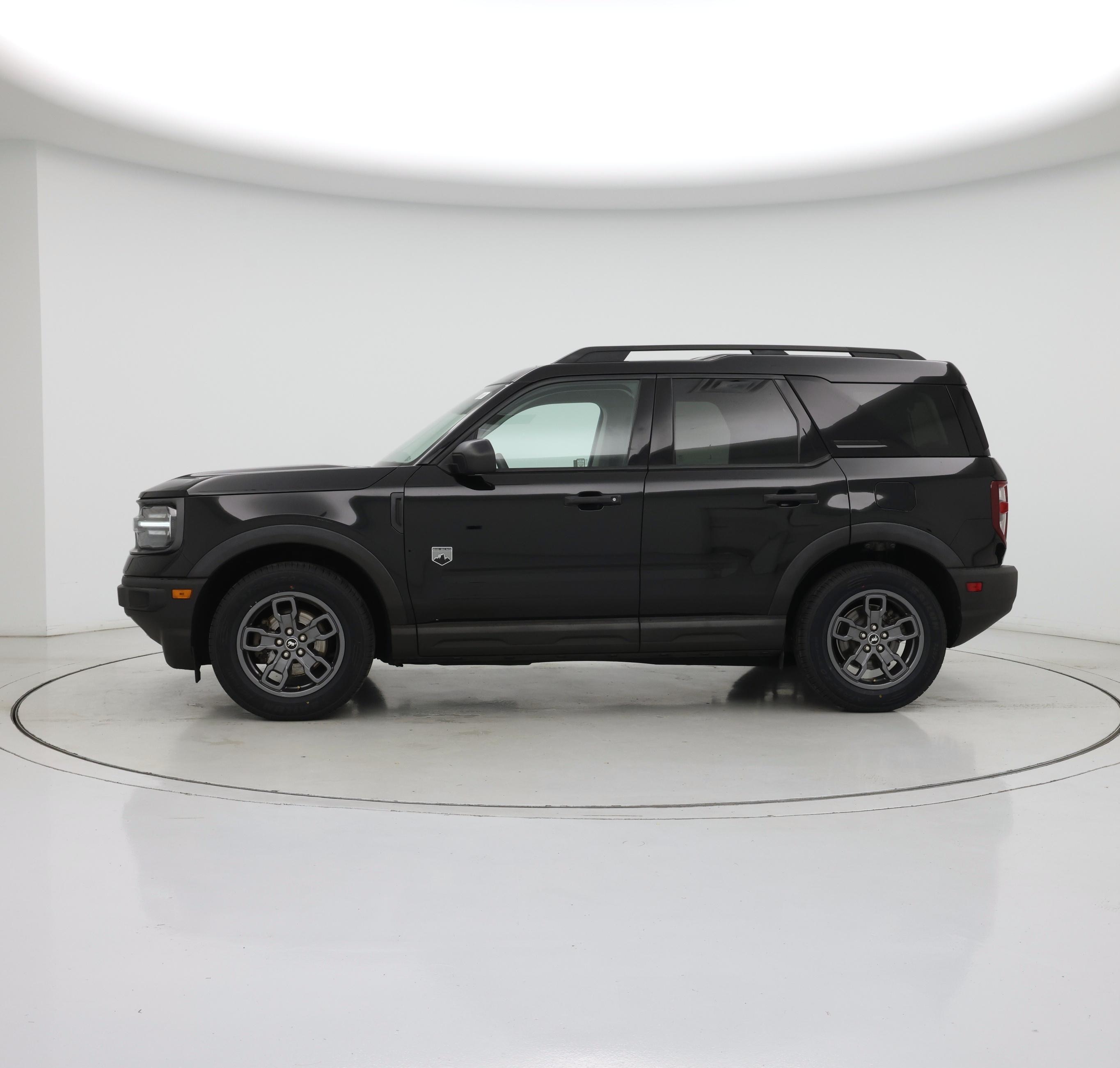 Thumbnail: 2021 Ford Bronco Sport - 3