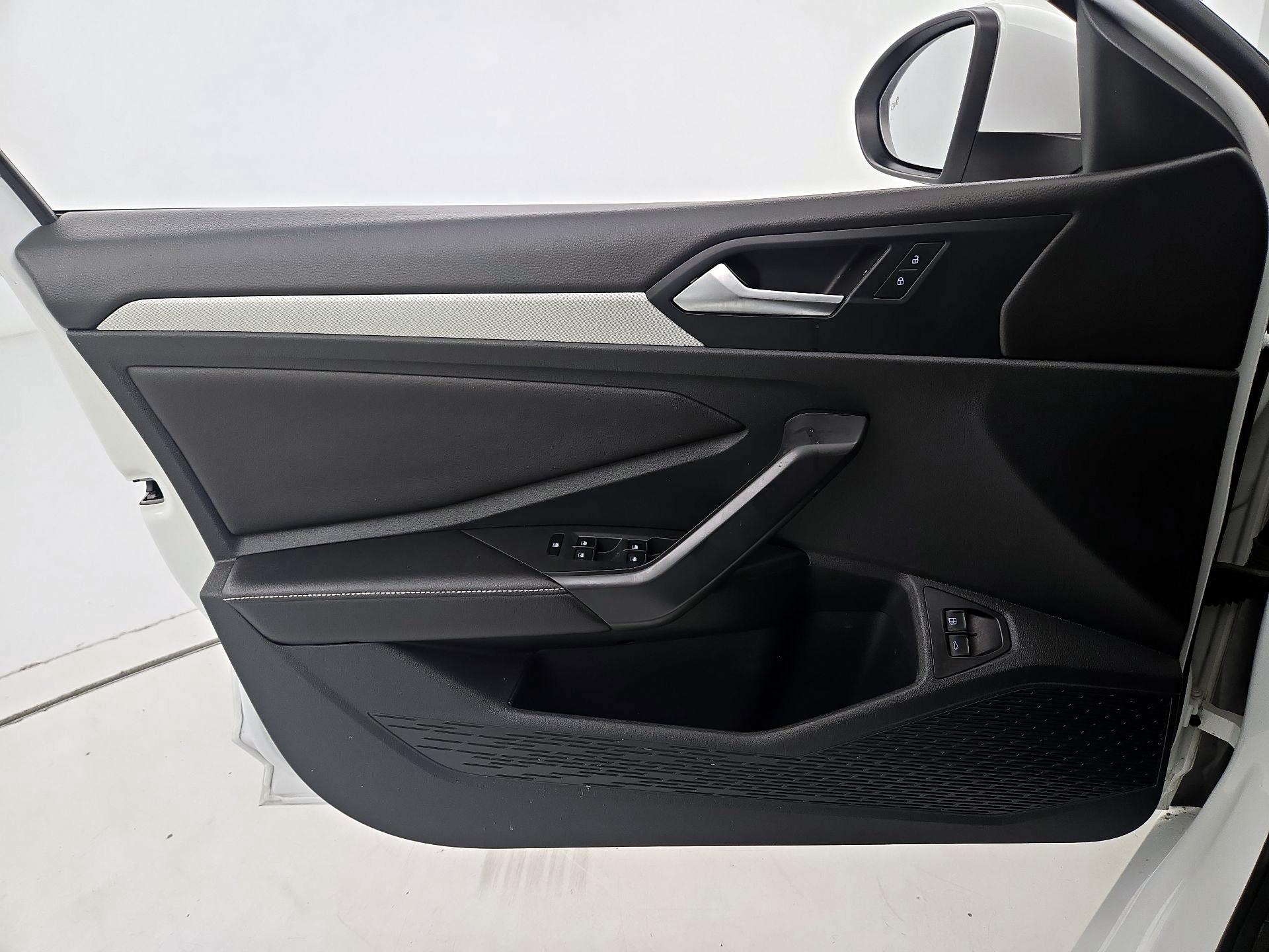 Thumbnail: 2024 Volkswagen Jetta - 12
