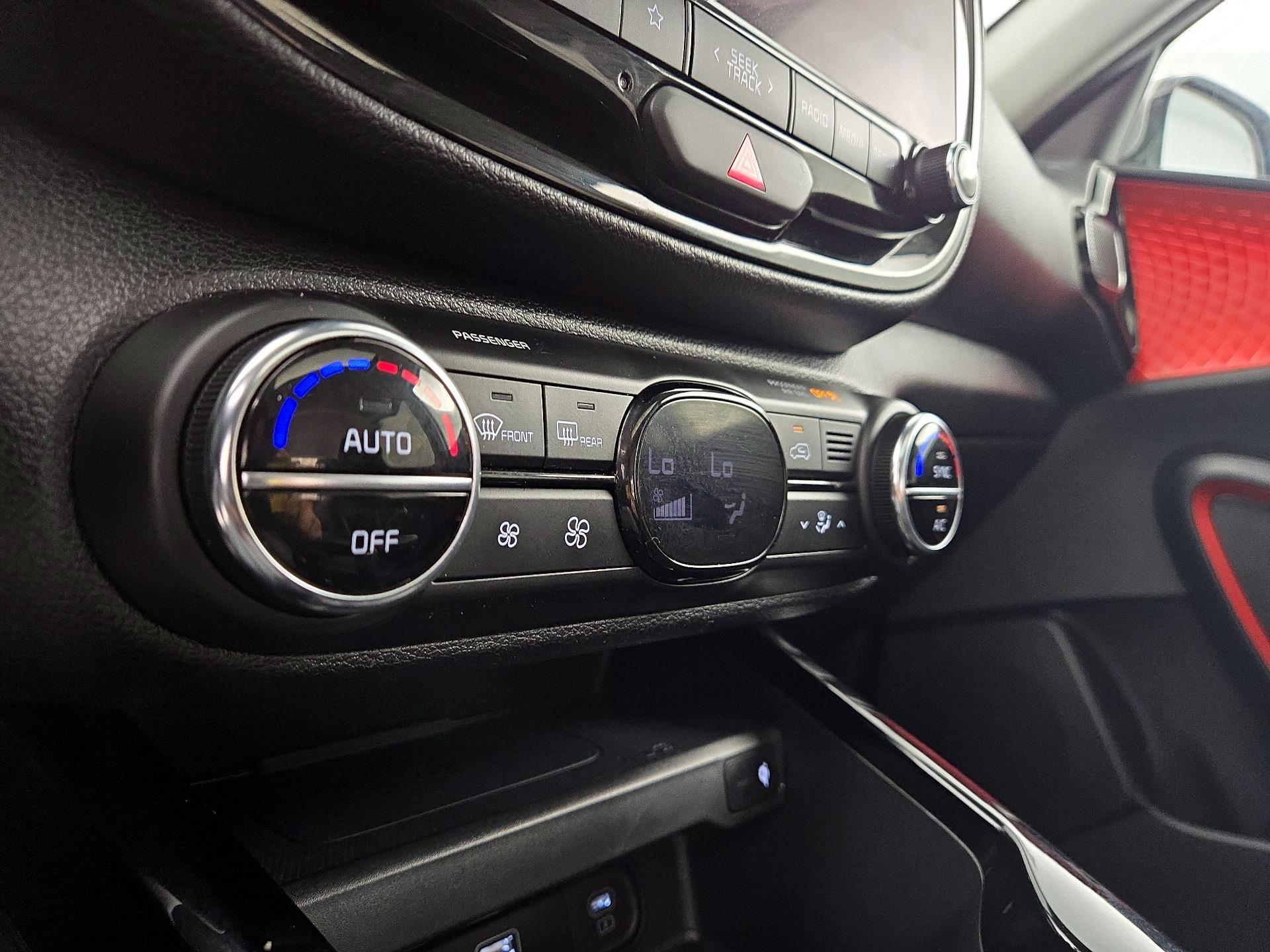 Thumbnail: 2023 Kia Soul - 17