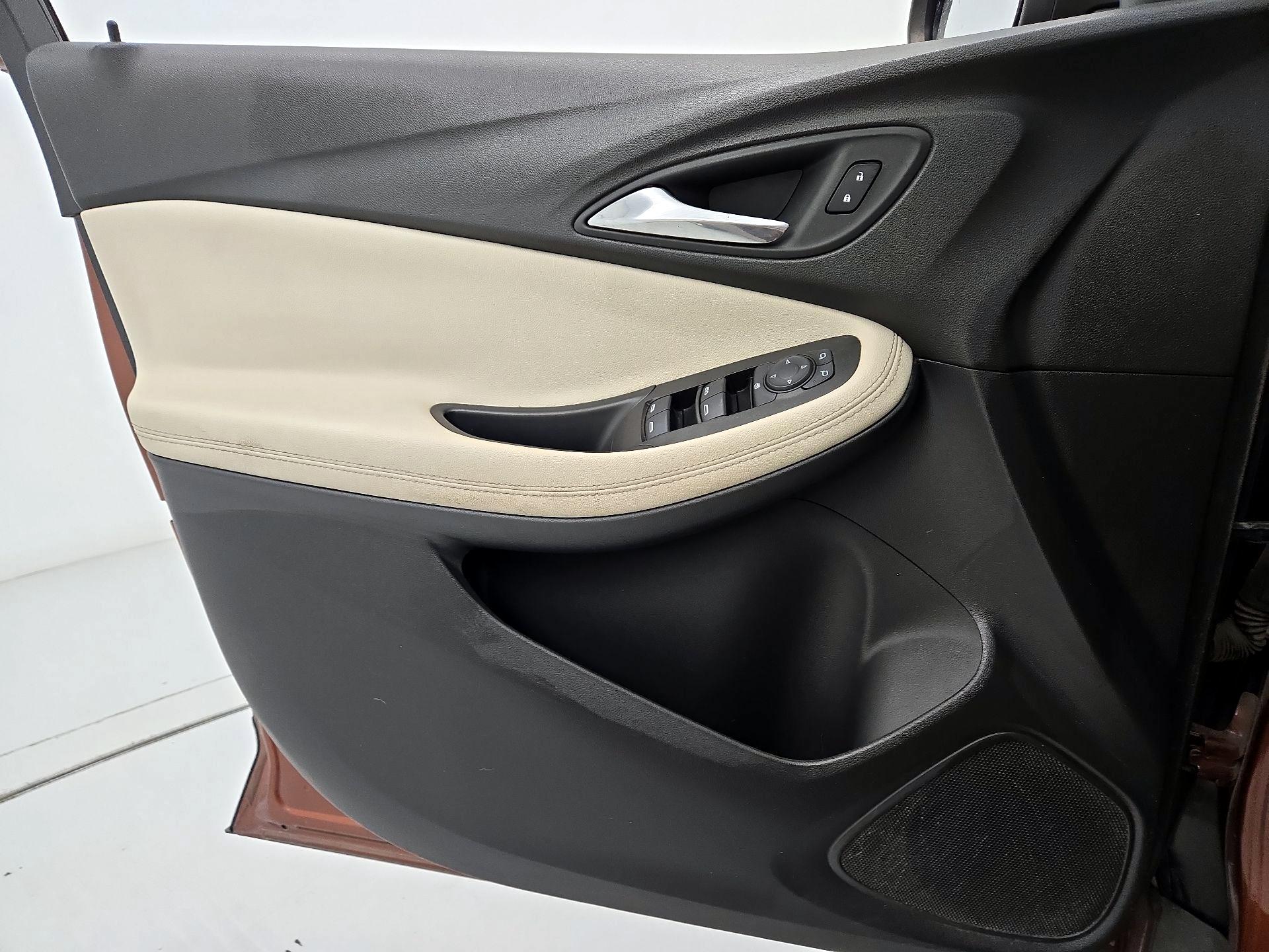 Thumbnail: 2021 Buick Encore GX - 12