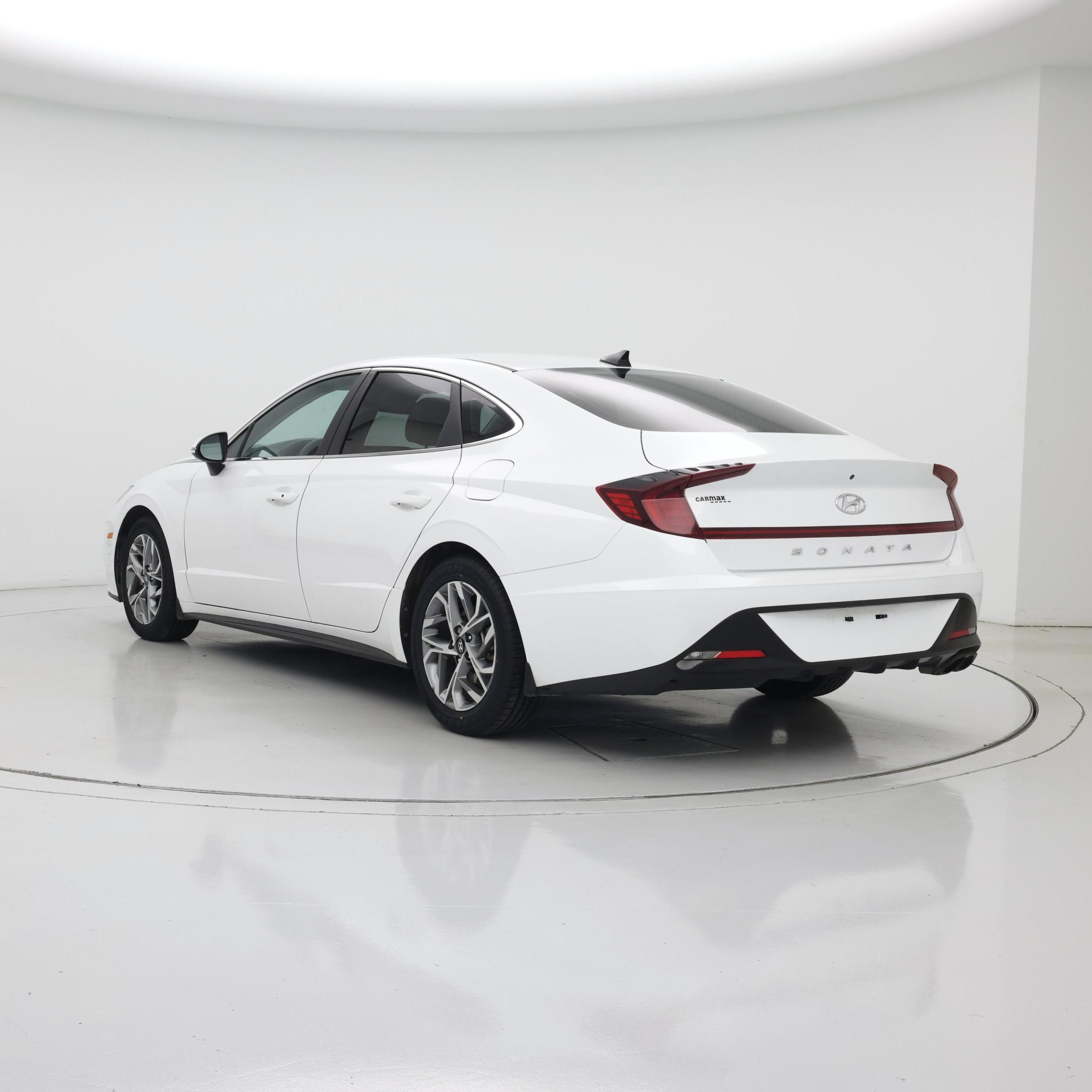 Thumbnail: 2023 Hyundai Sonata - 2