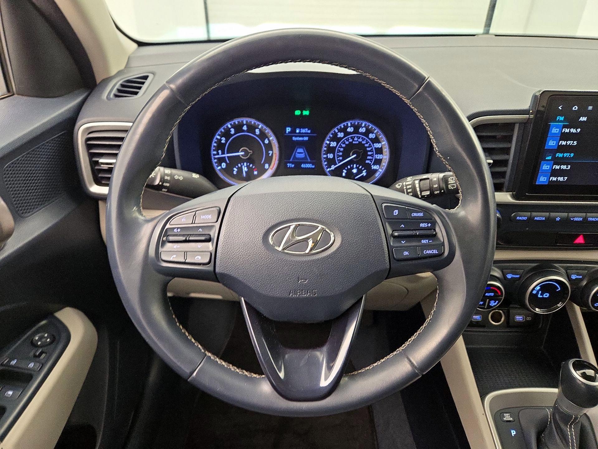 Thumbnail: 2022 Hyundai Venue - 10