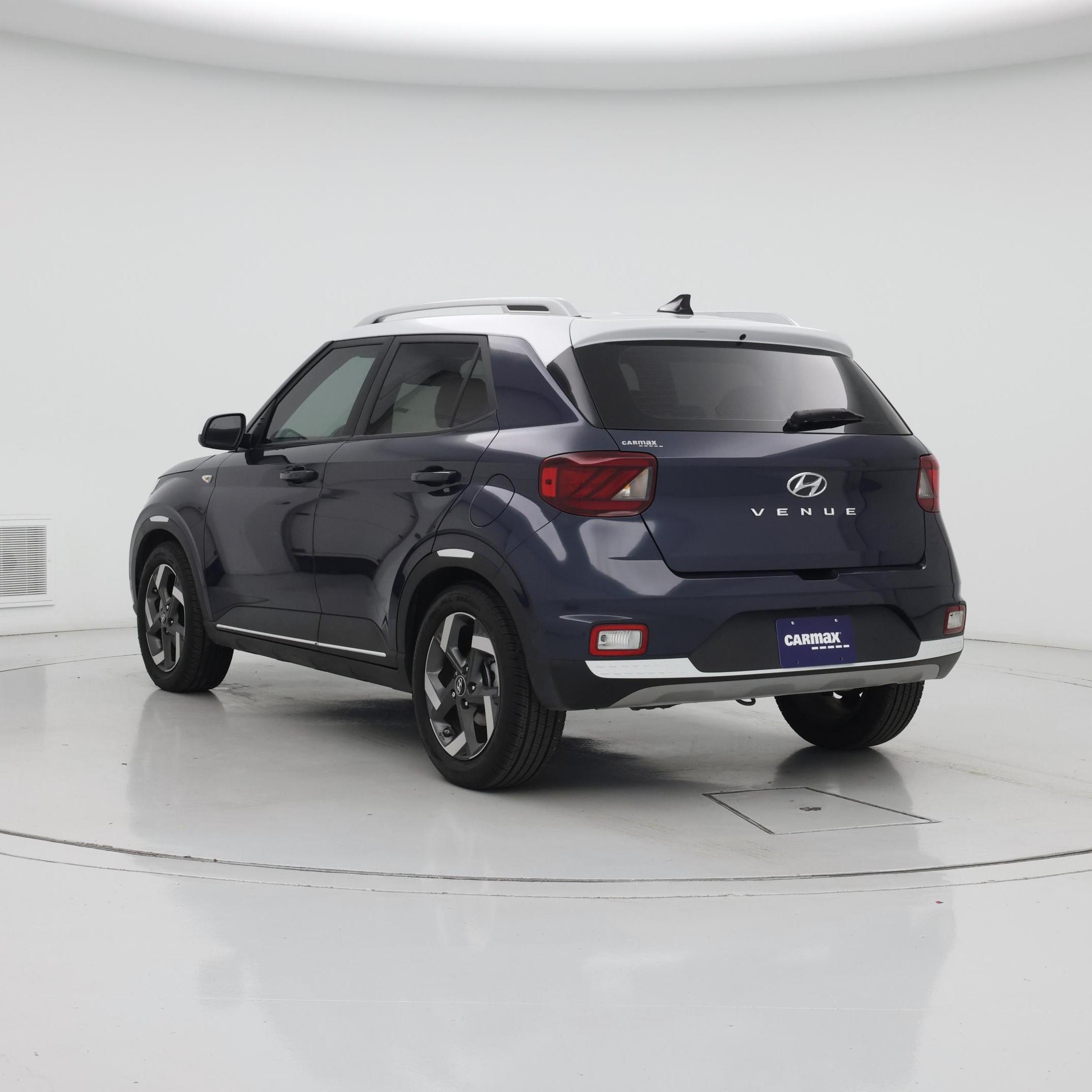 Thumbnail: 2022 Hyundai Venue - 2