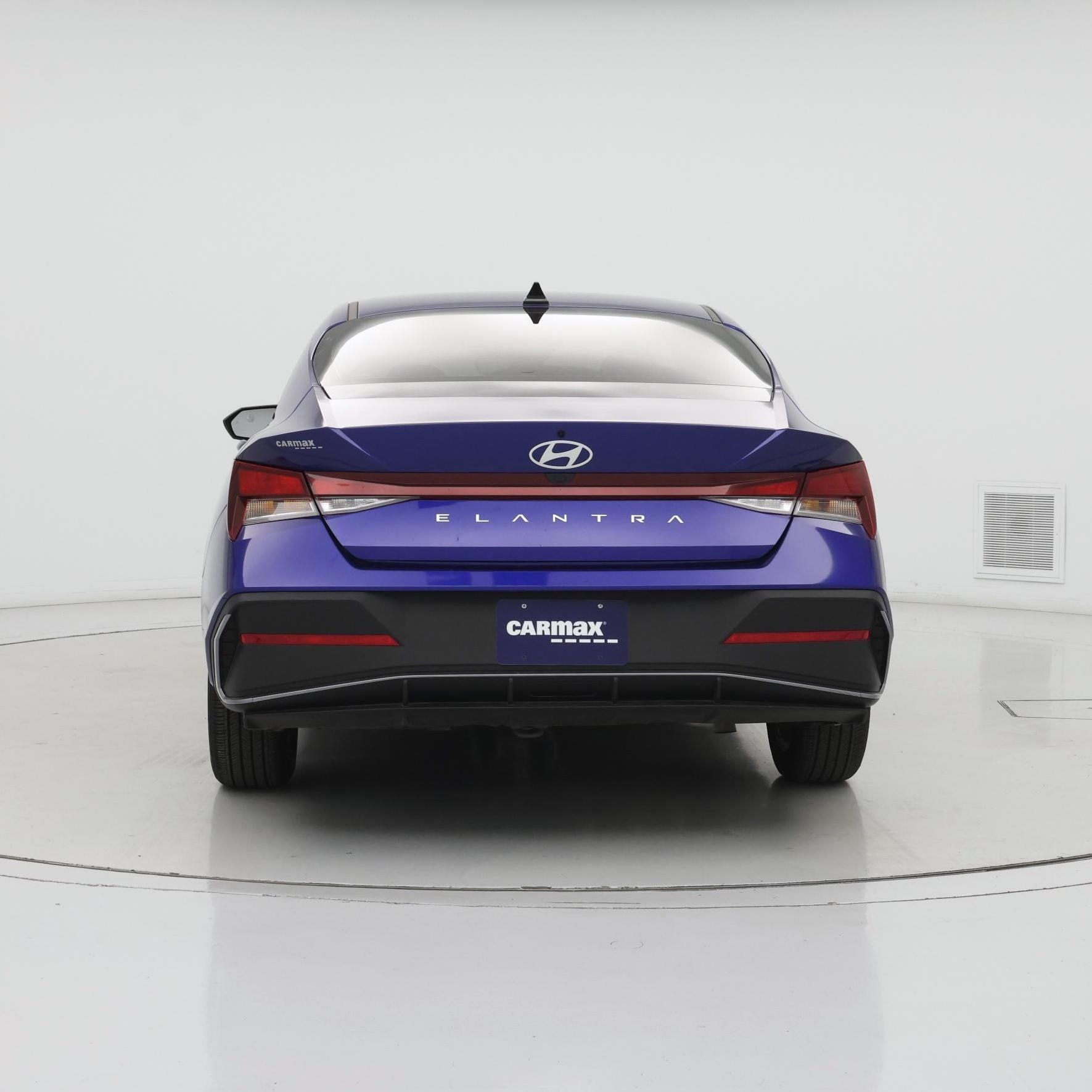 Thumbnail: 2024 Hyundai Elantra - 6