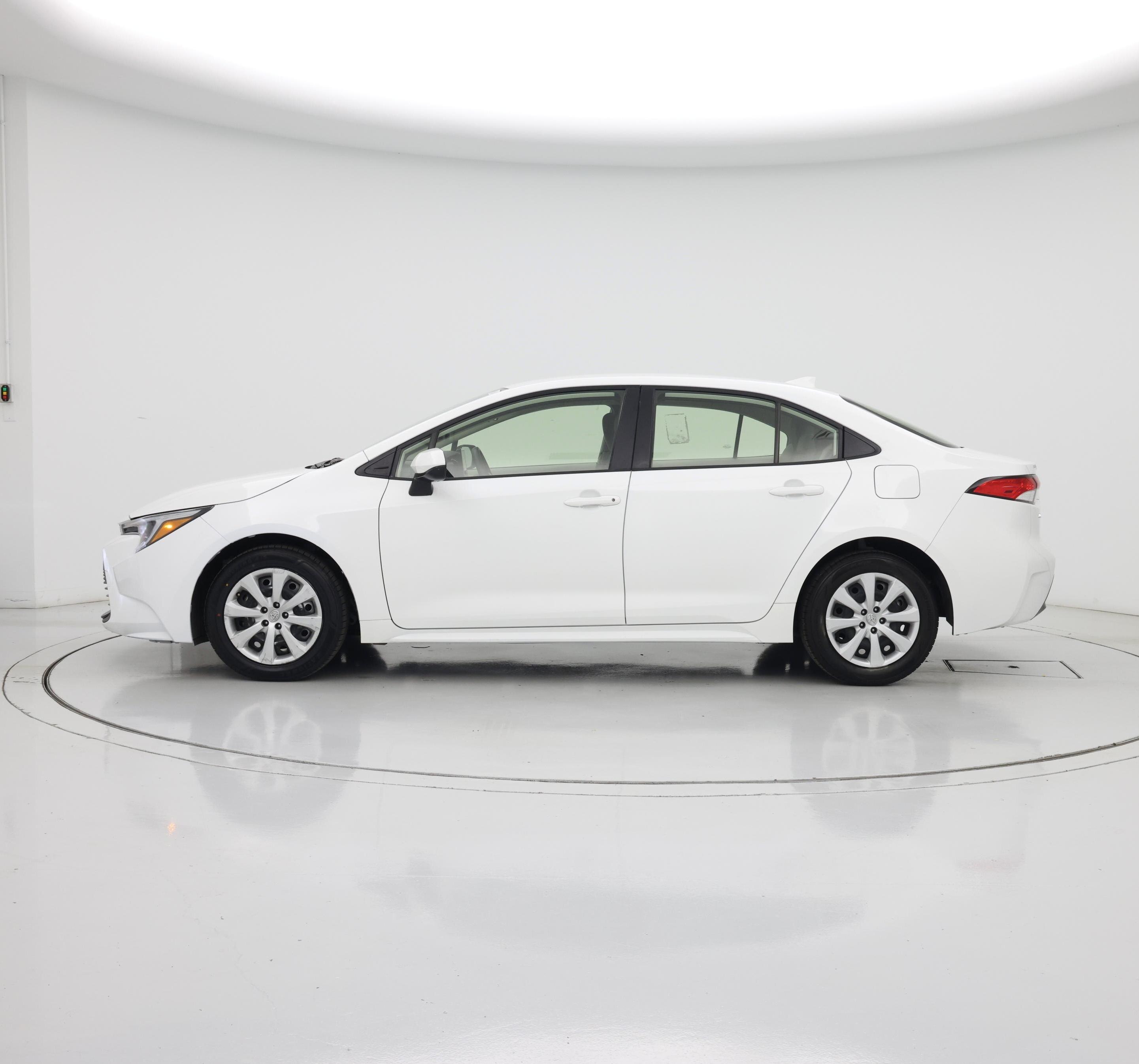Thumbnail: 2024 Toyota Corolla - 3