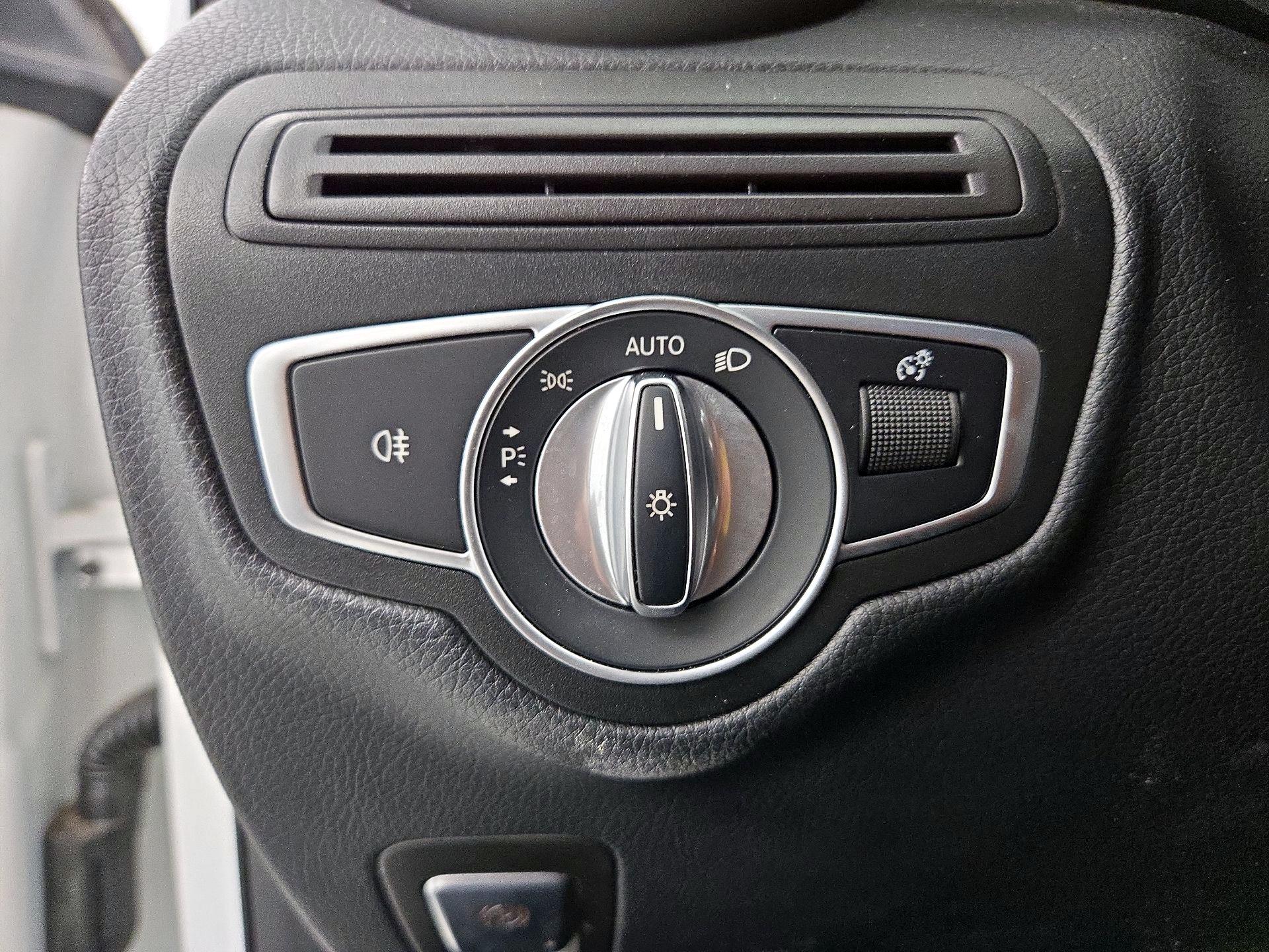 Thumbnail: 2020 Mercedes-Benz GLC - 13