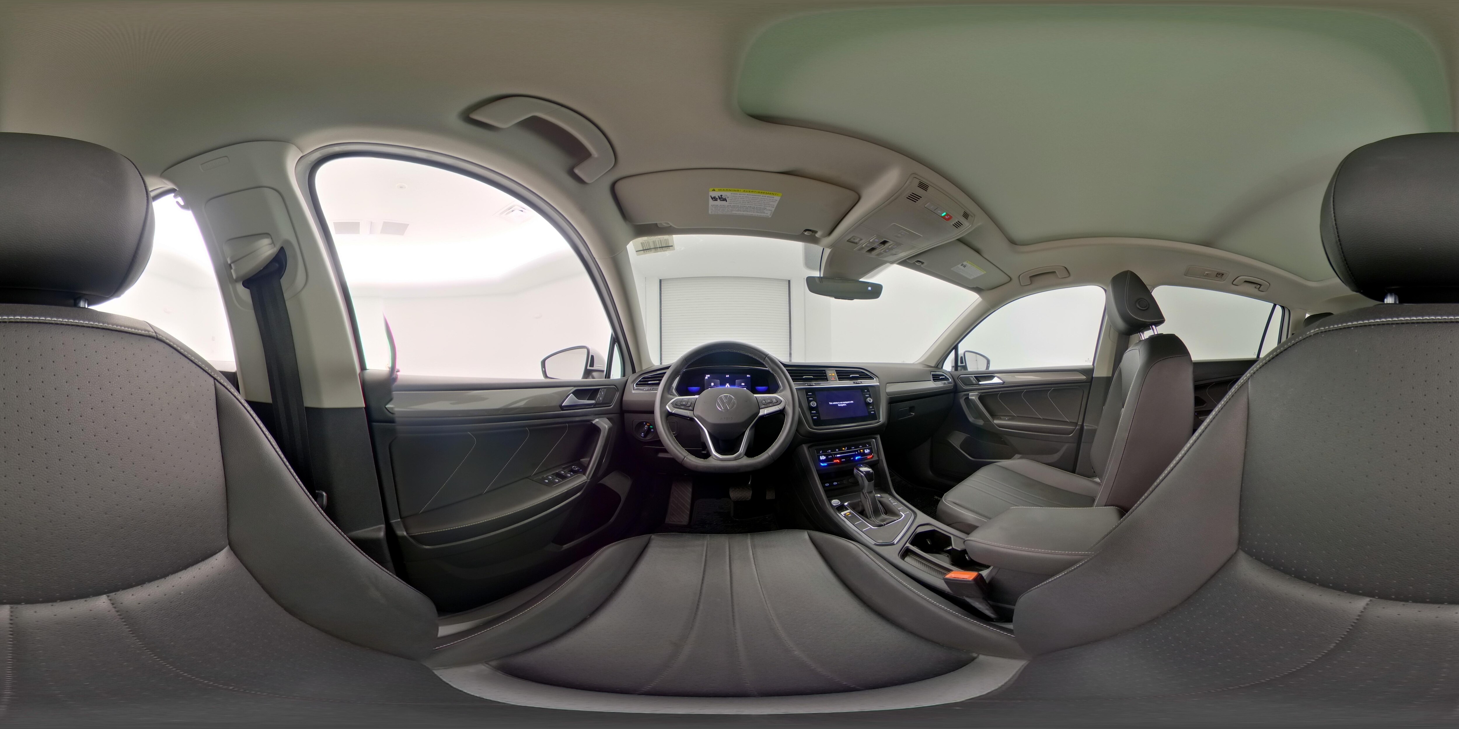 2023 Volkswagen Tiguan SE - Photo 29