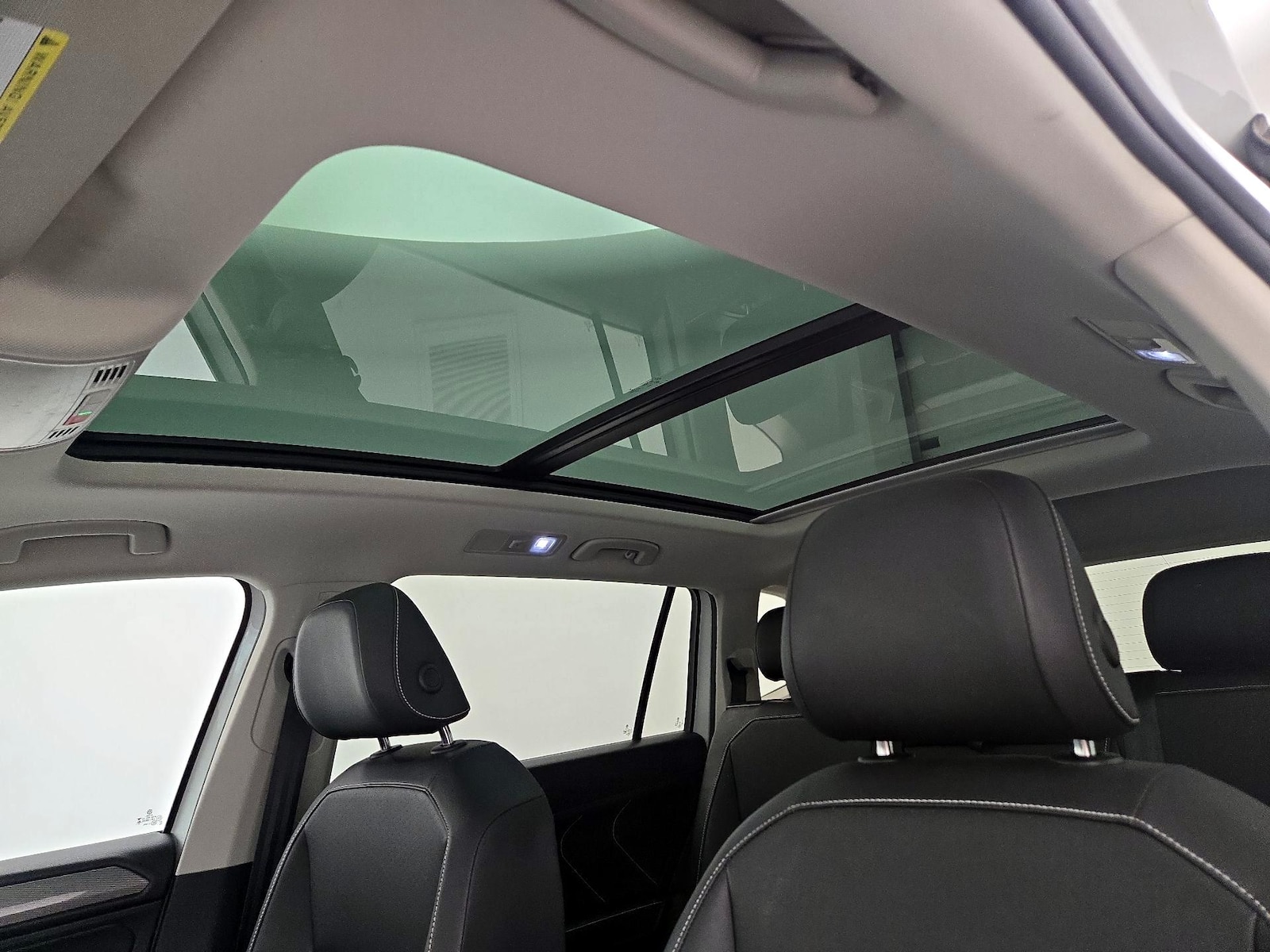 2023 Volkswagen Tiguan SE - Photo 20