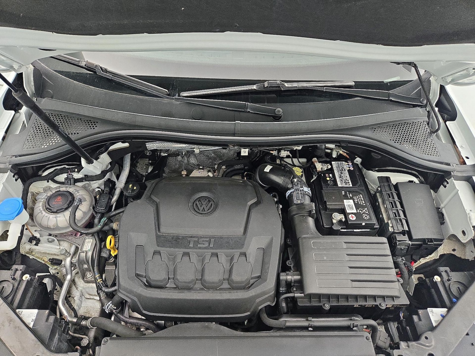 2023 Volkswagen Tiguan SE - Photo 25