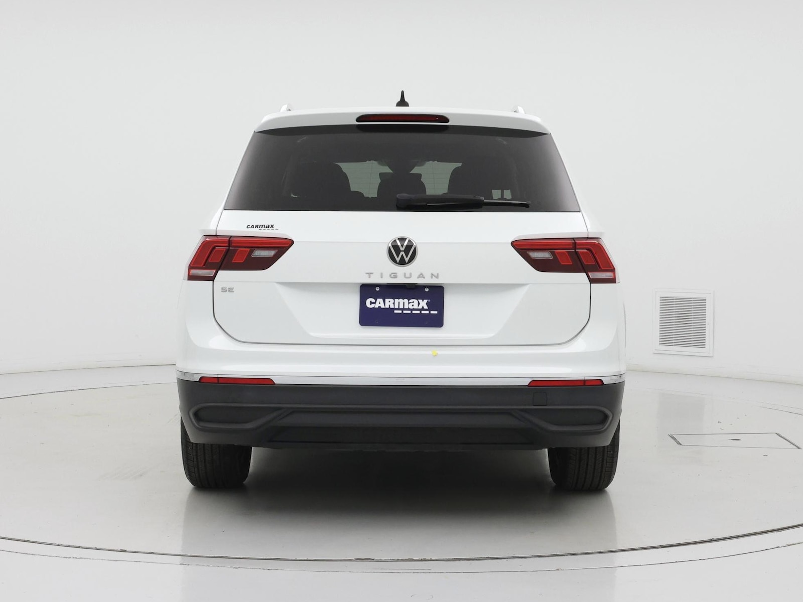 2023 Volkswagen Tiguan SE - Photo 7