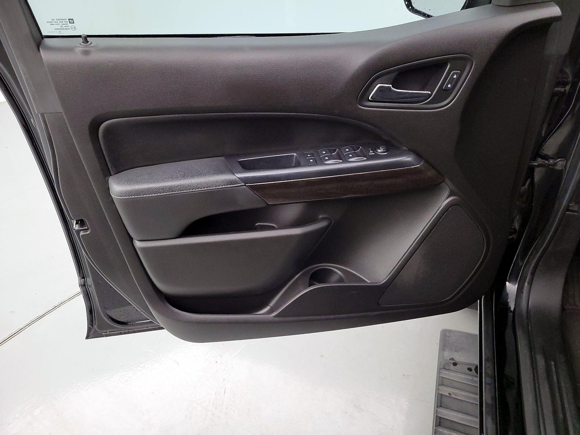 Thumbnail: 2016 GMC Canyon - 12