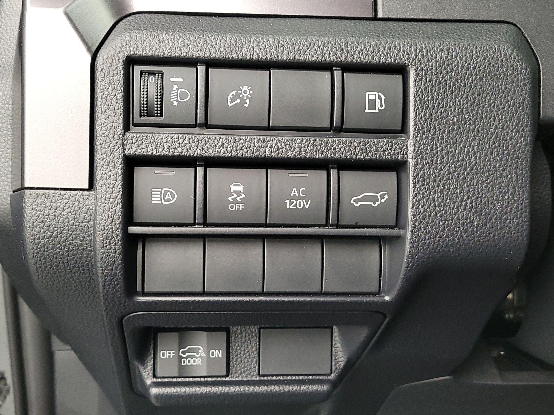 Thumbnail: 2025 Toyota 4Runner - 13